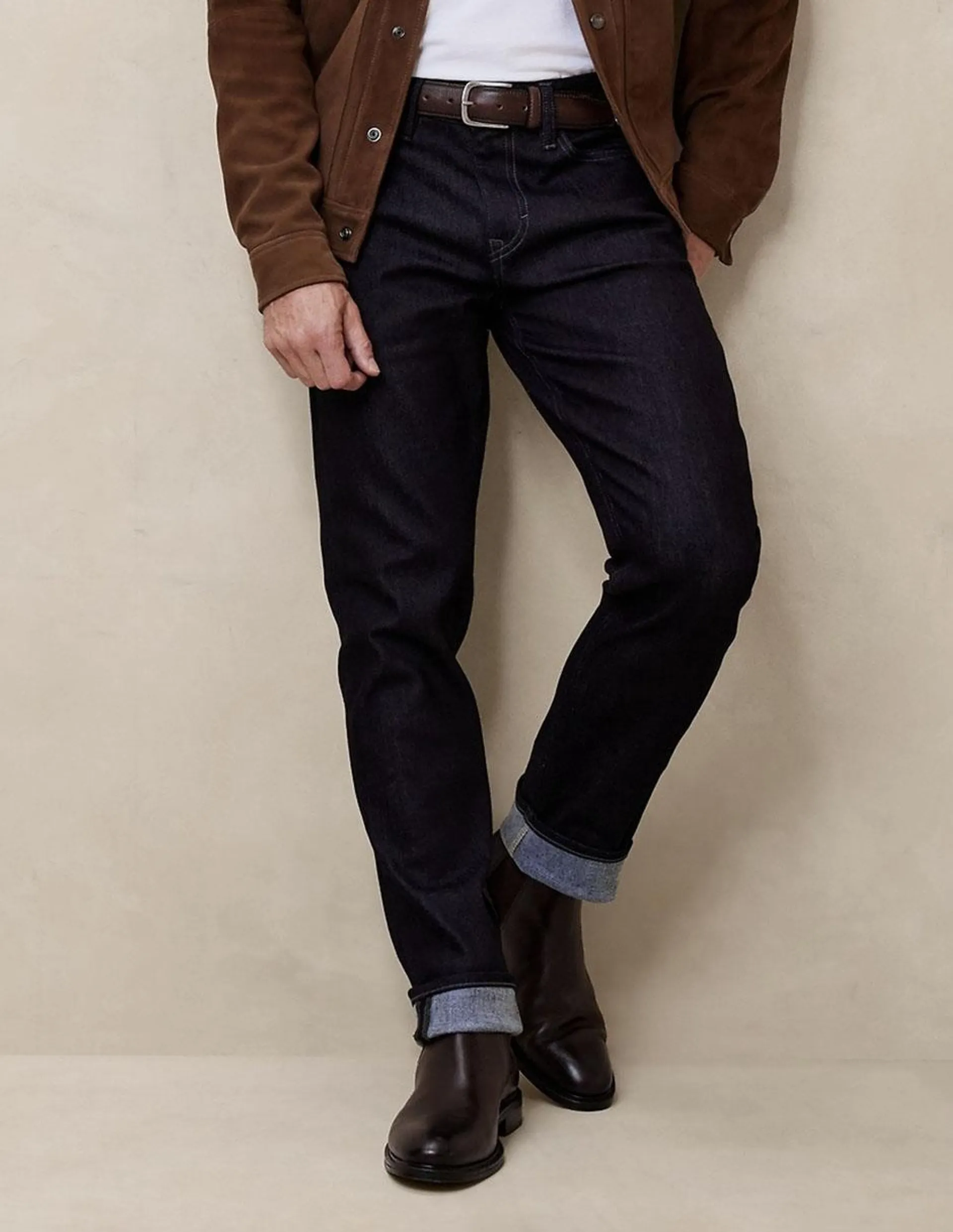 Jeans straight lavado obscuro para hombre