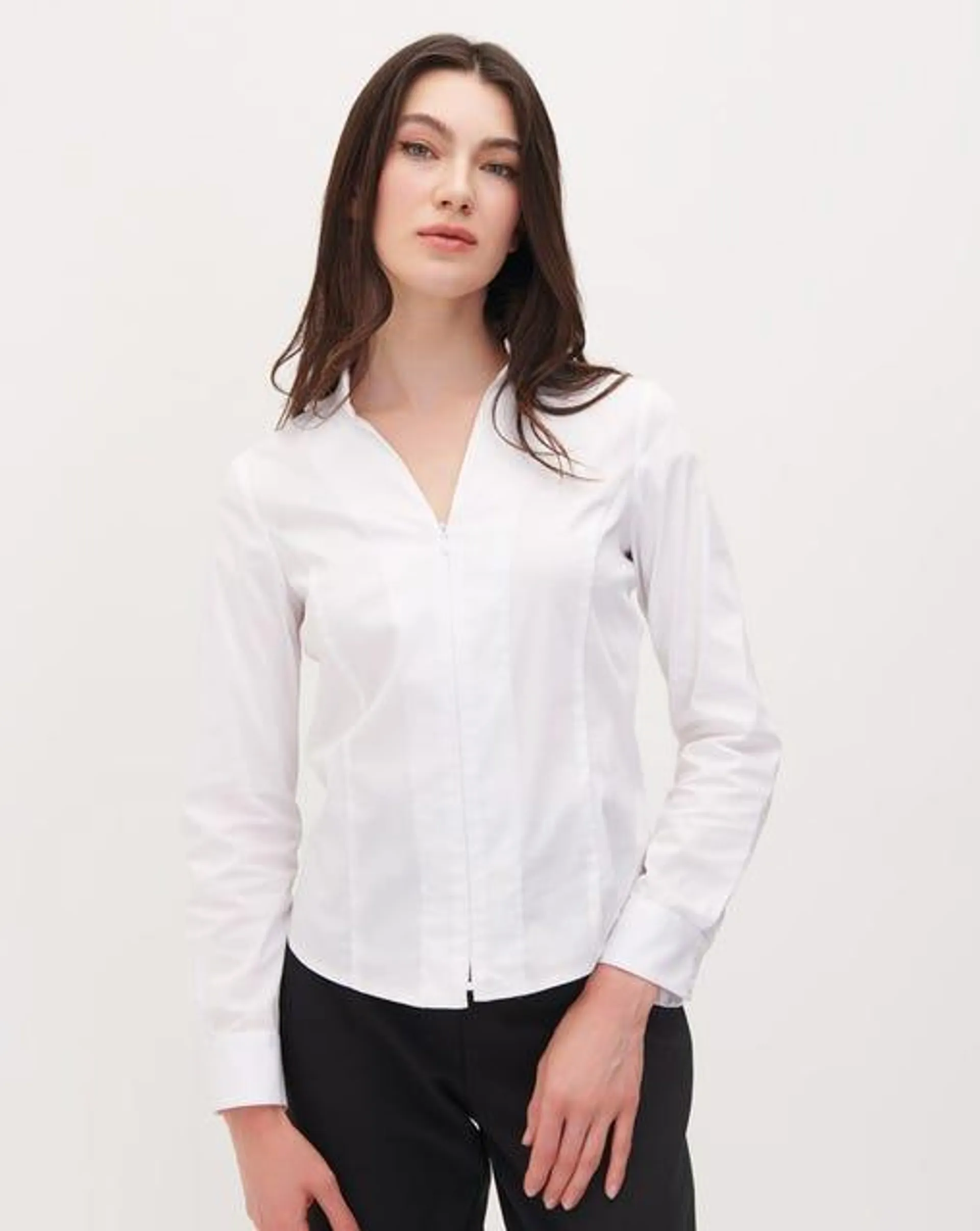 Blusa Blanca Con Cierre Entallada Escote V