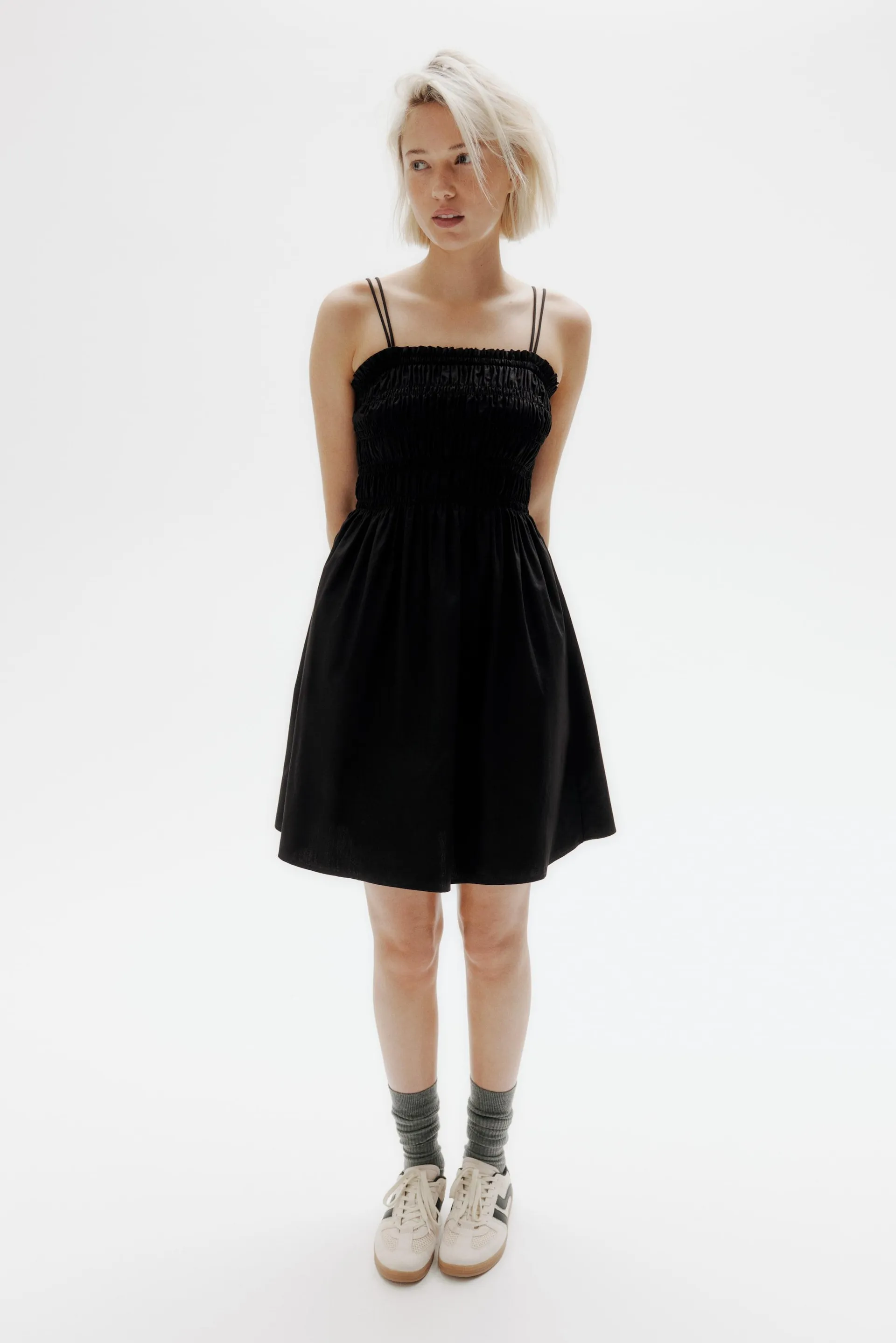 Vestido de algodón con talle en punto smock