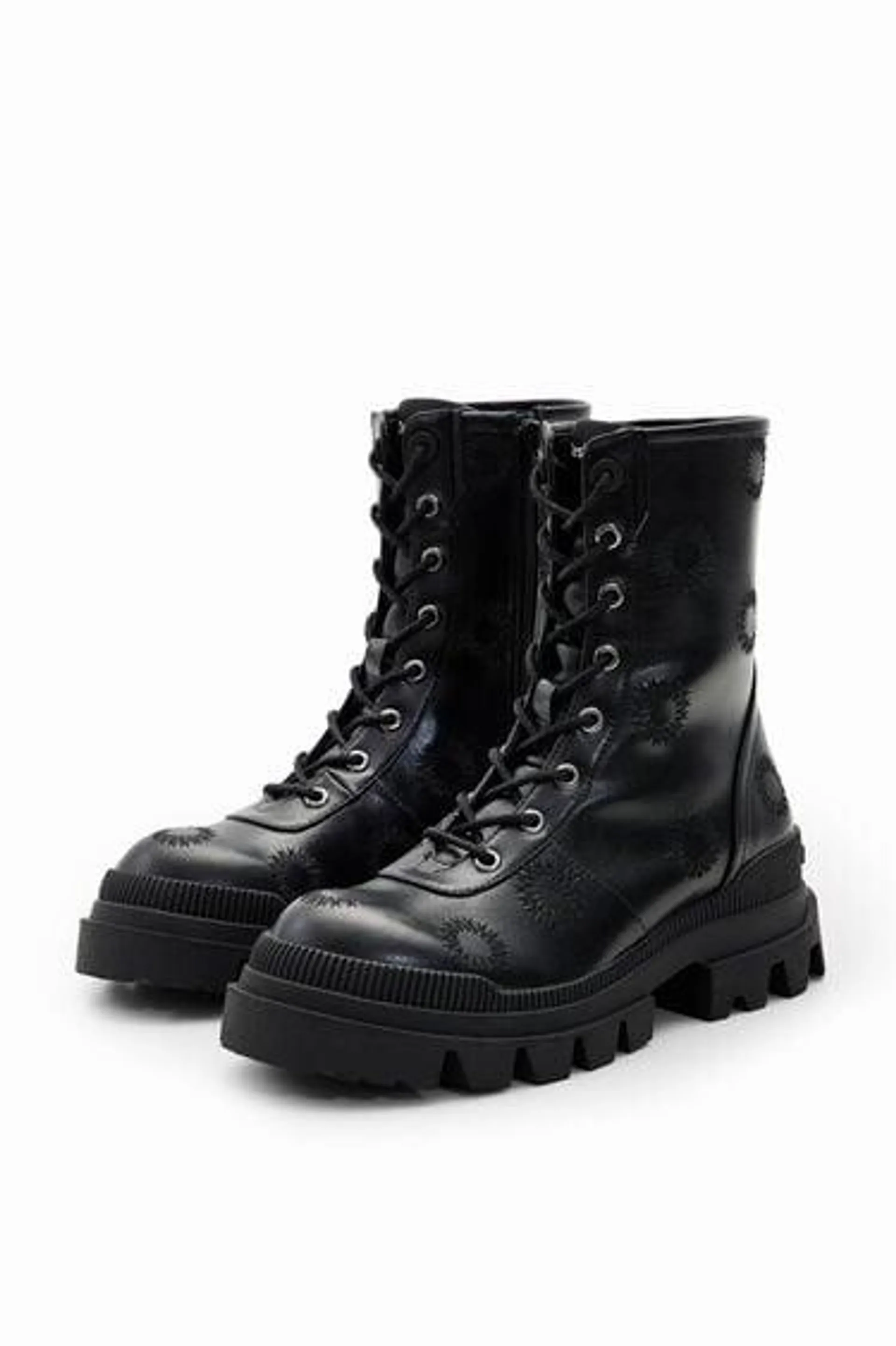 Botas track bordados