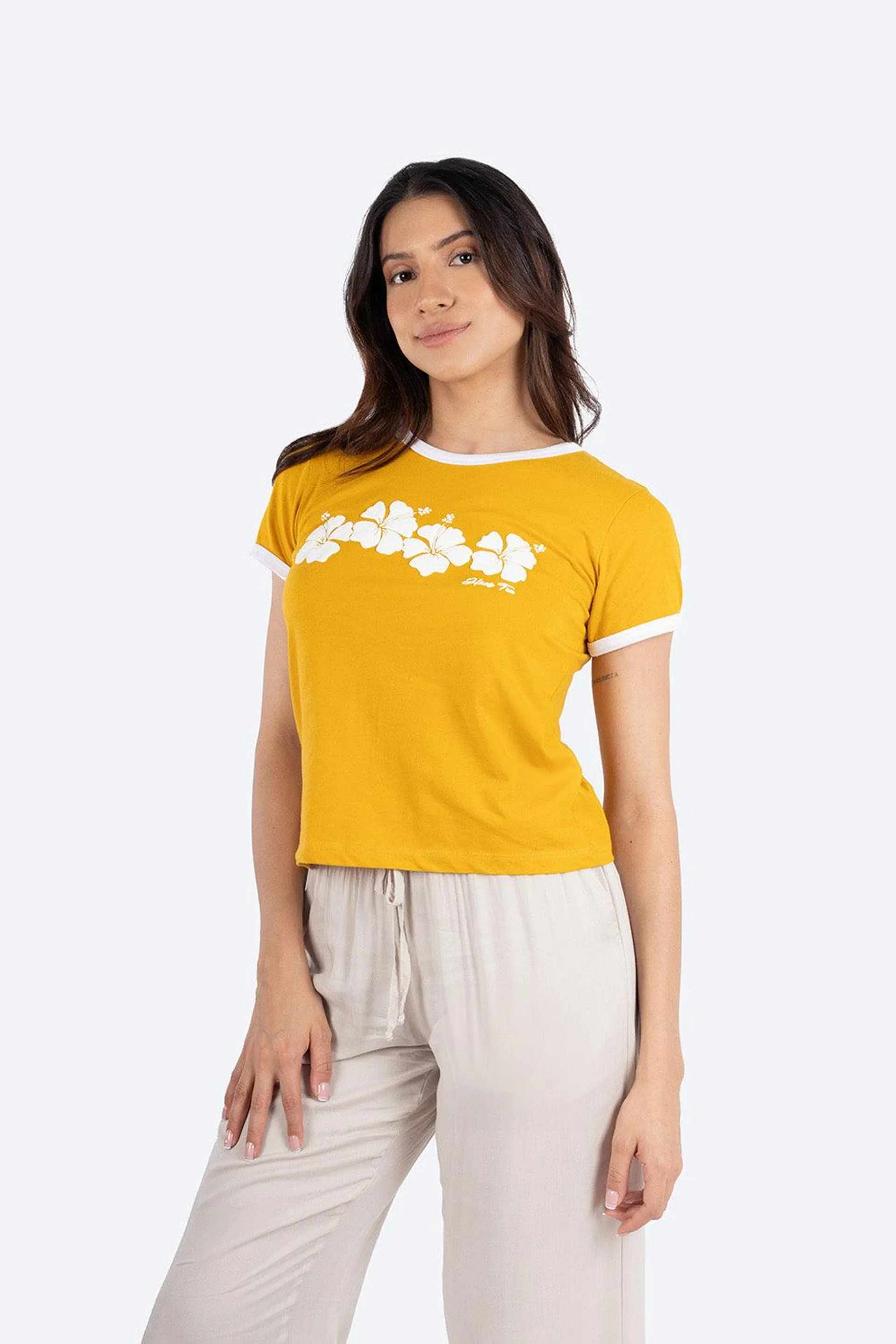 Playera amarilla flores