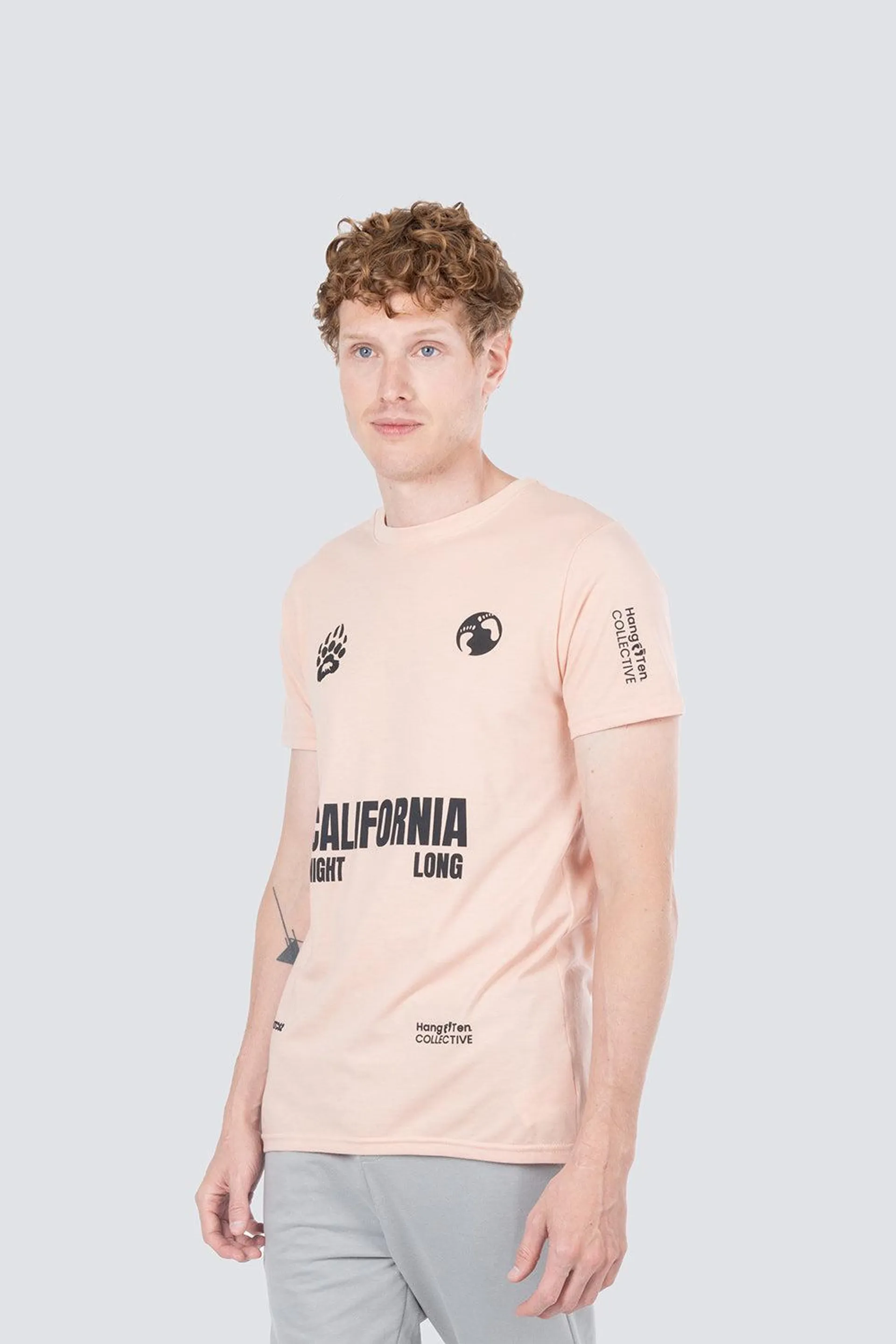 Playera coral con estampados