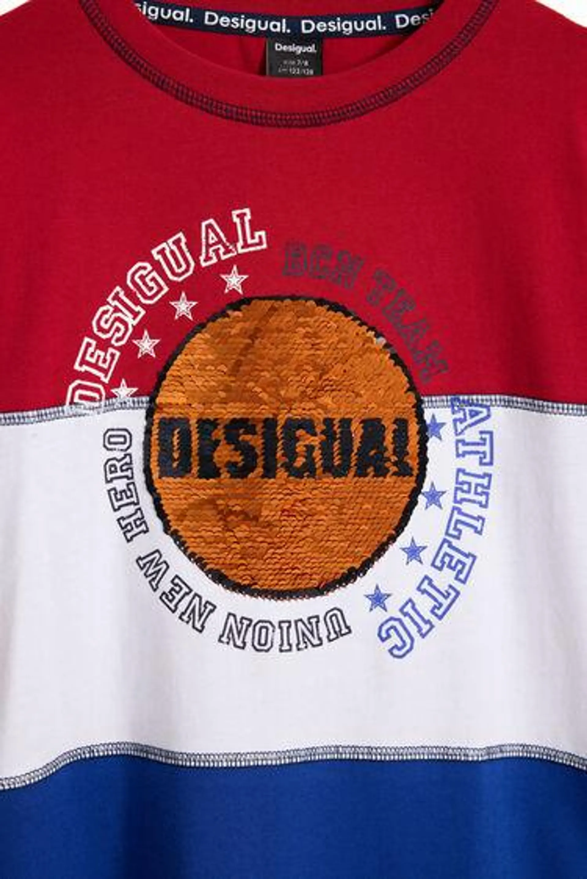 Camiseta baloncesto tricolor