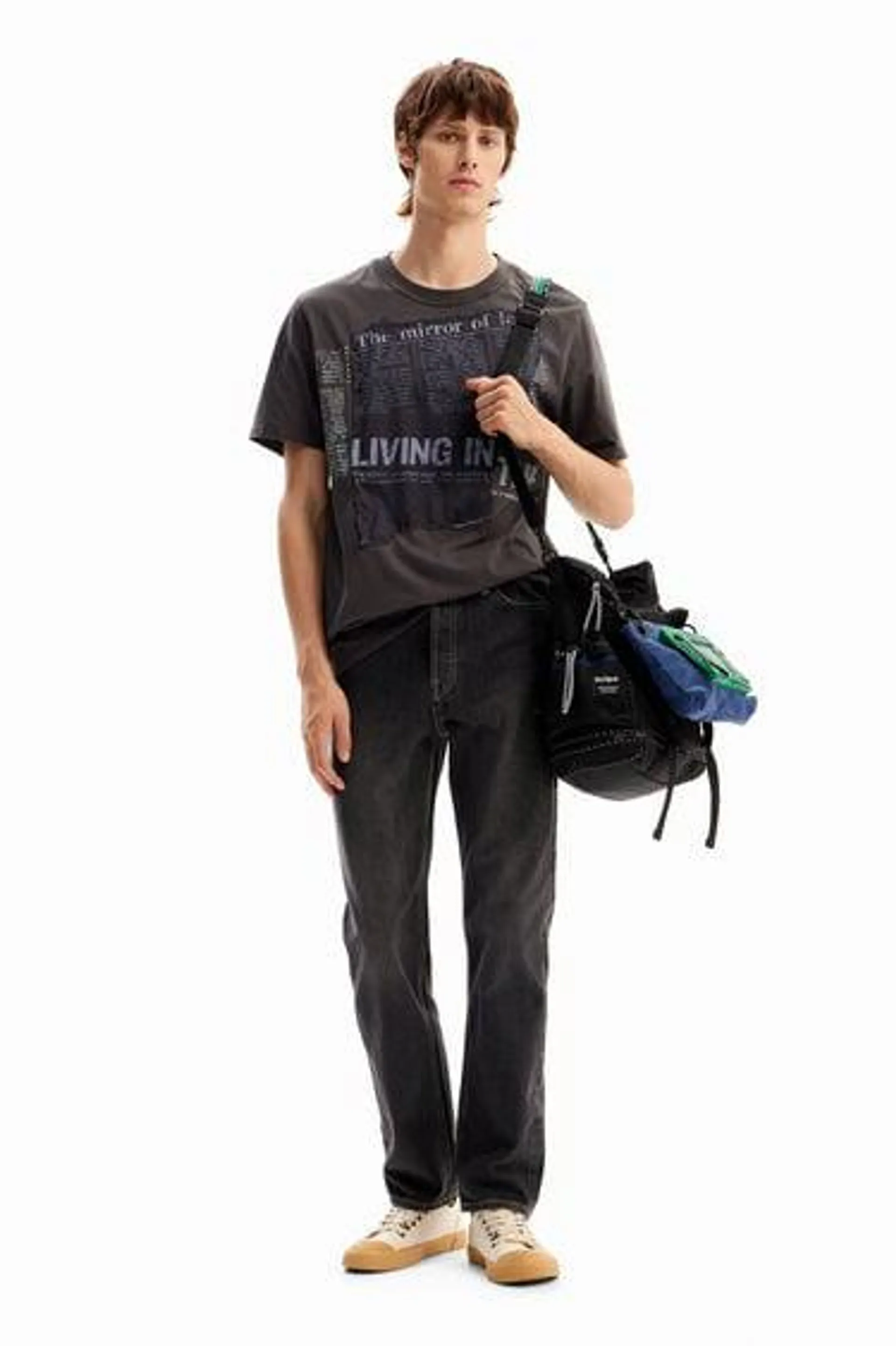 Camiseta parche periódico