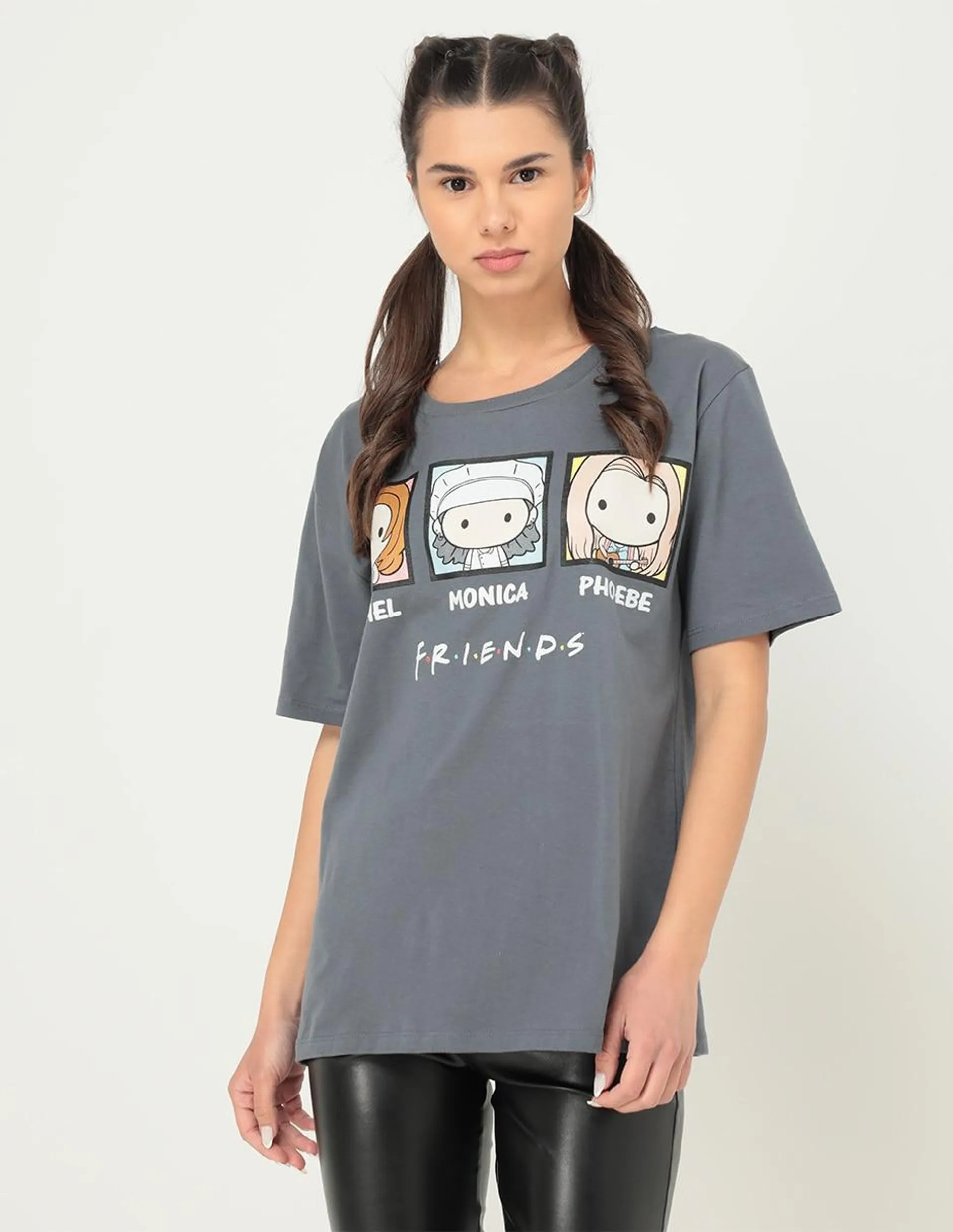 Playera manga corta Warner Friends cuello redondo para mujer