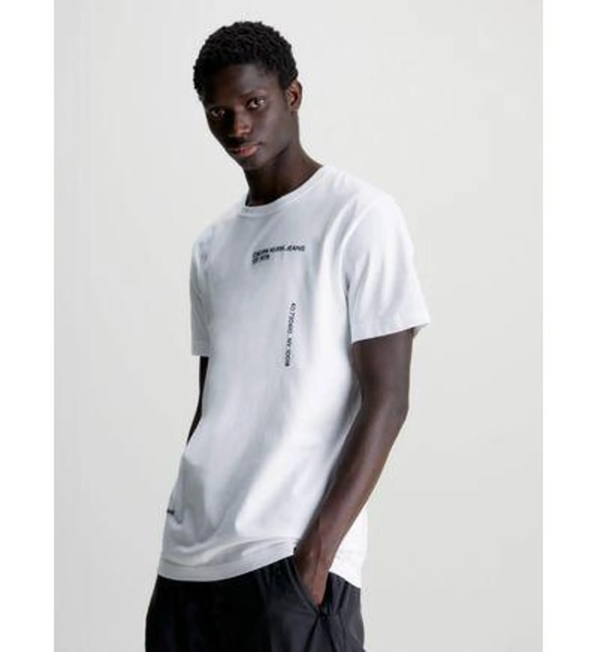 Playera Calvin Klein Multi Logo Hombre Blanco