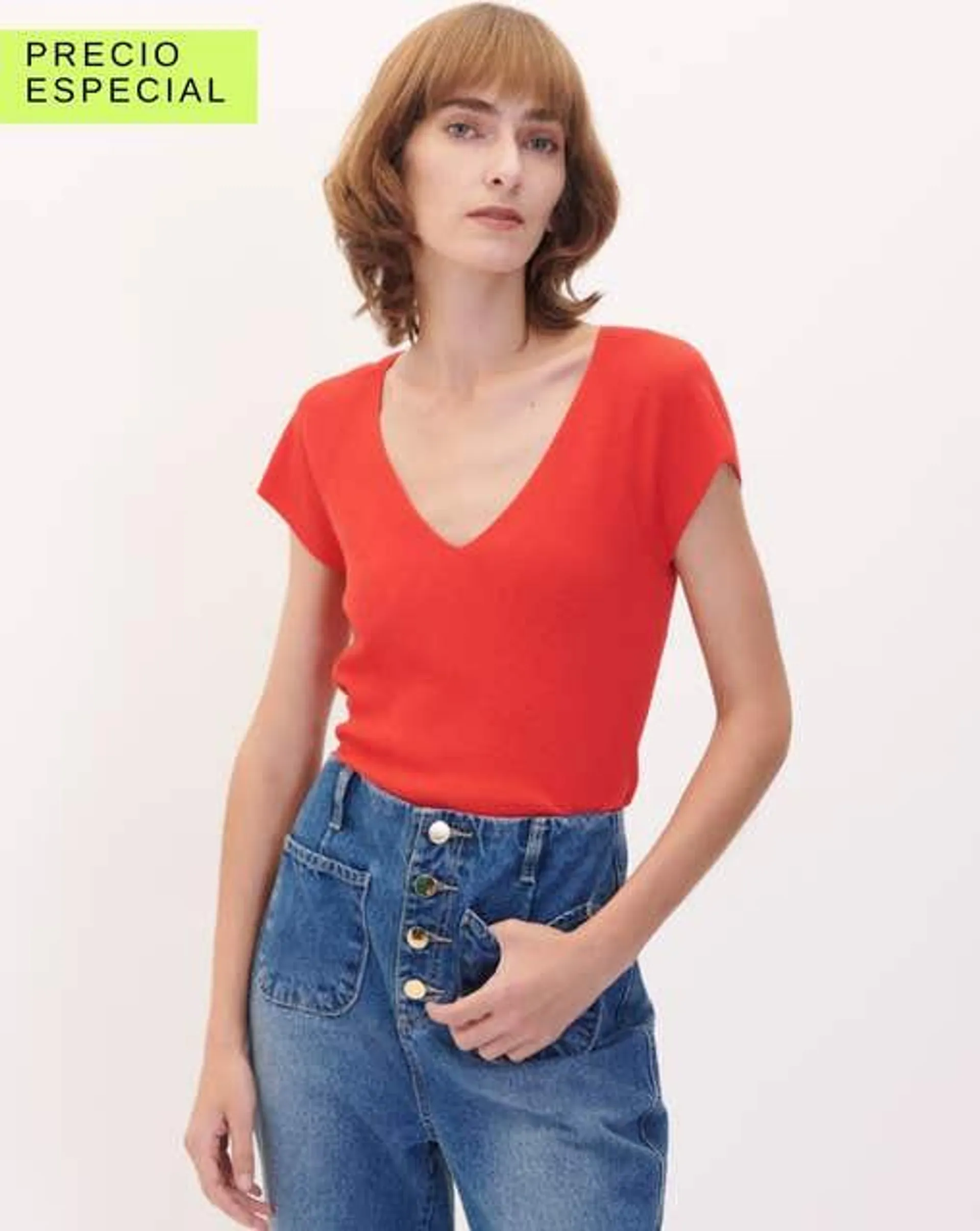 Blusa Roja Tejido Canalé Escote V