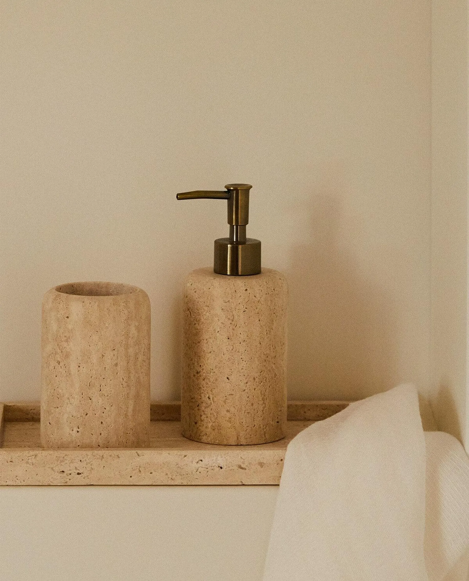 JUEGO DE BAÑO MÁRMOL BEIGE