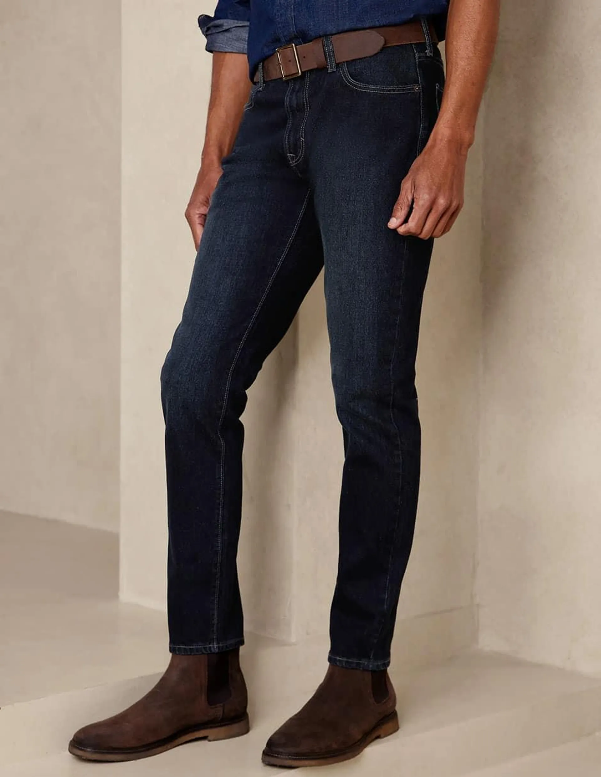 Jeans slim lavado obscuro para hombre