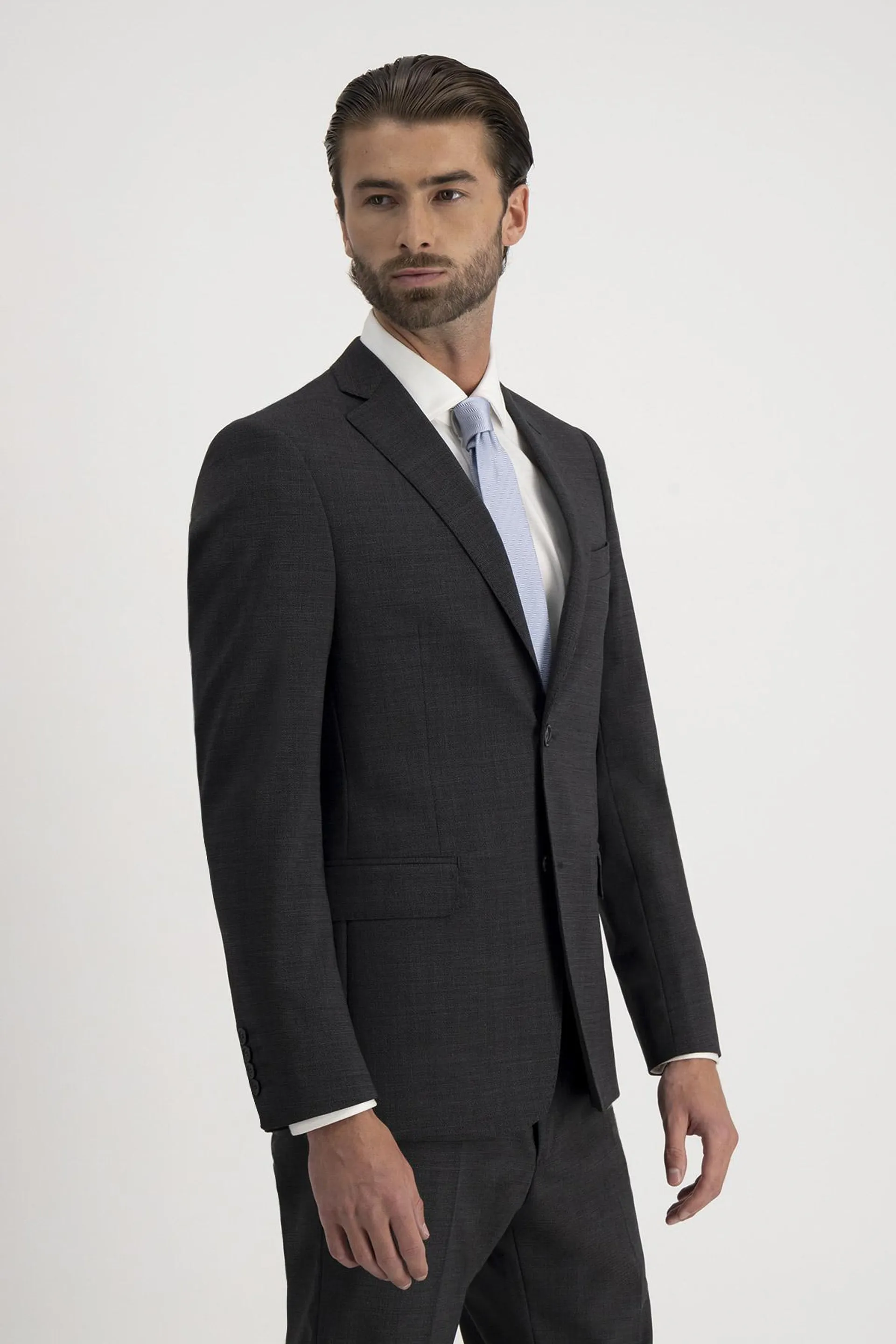 Traje Roberts Red Negro Slim Fit