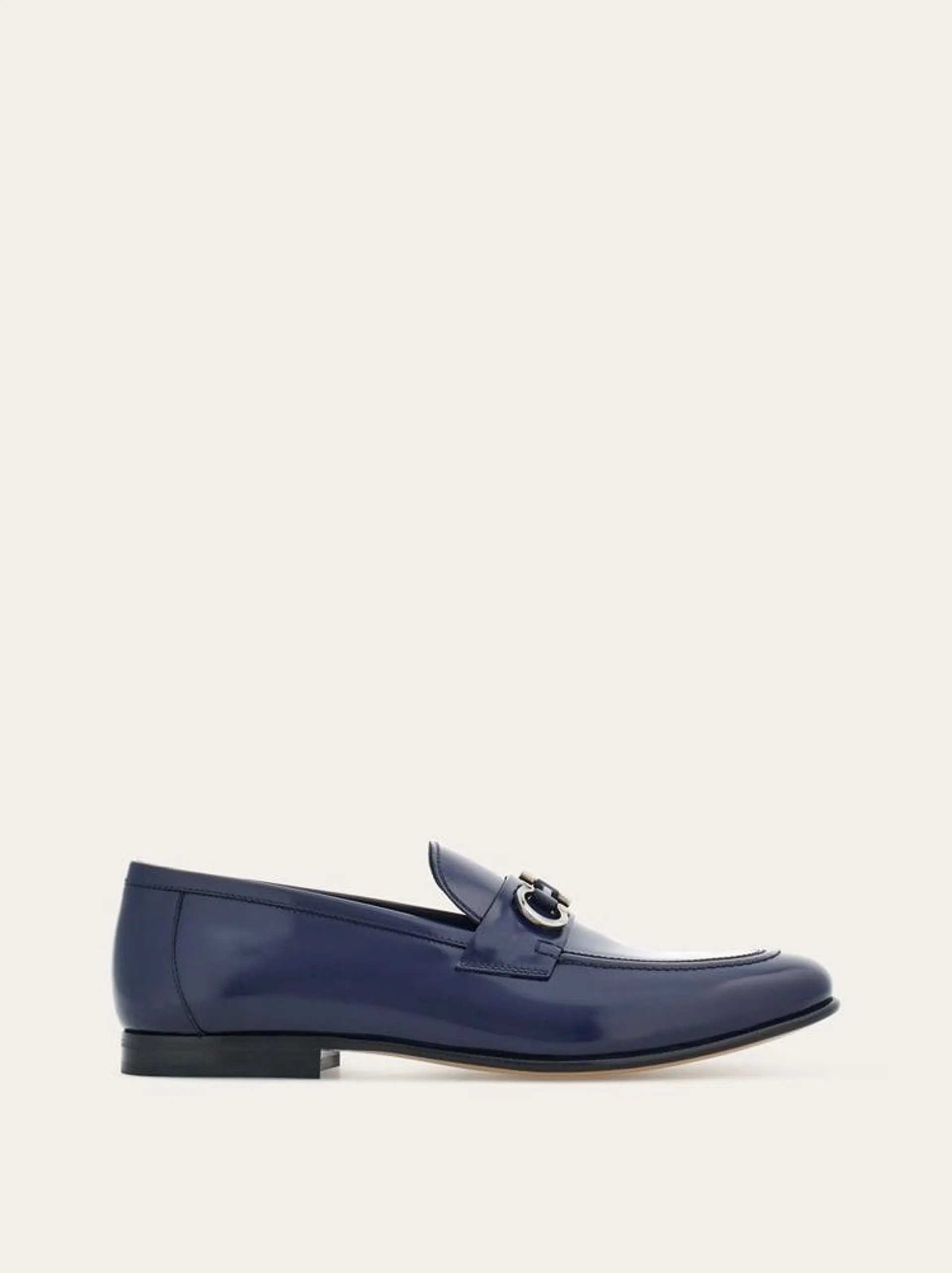 Mocasines con accesorio bicolor