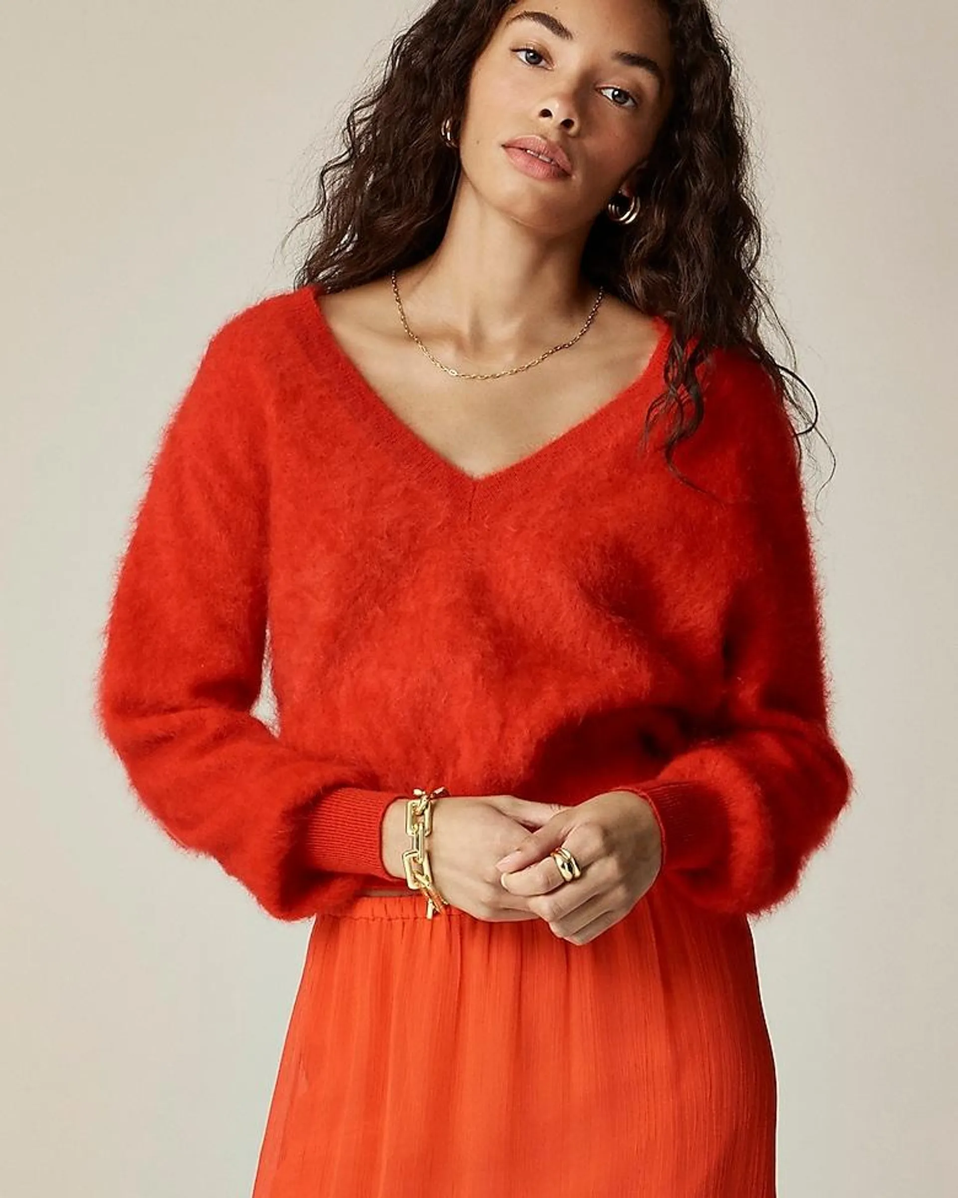 Brushed cashmere cropped V-neck sweater