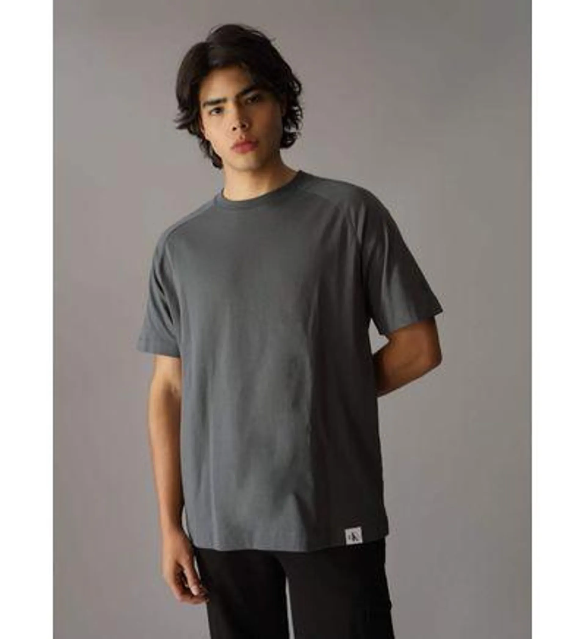 Playera Calvin Klein Monograma Hombre Gris