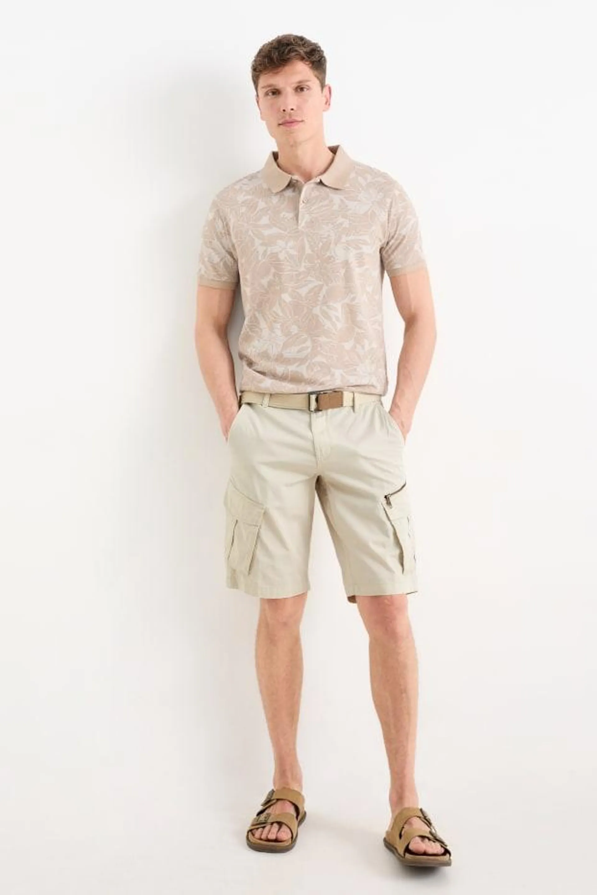 Cargo Bermuda shorts with belt