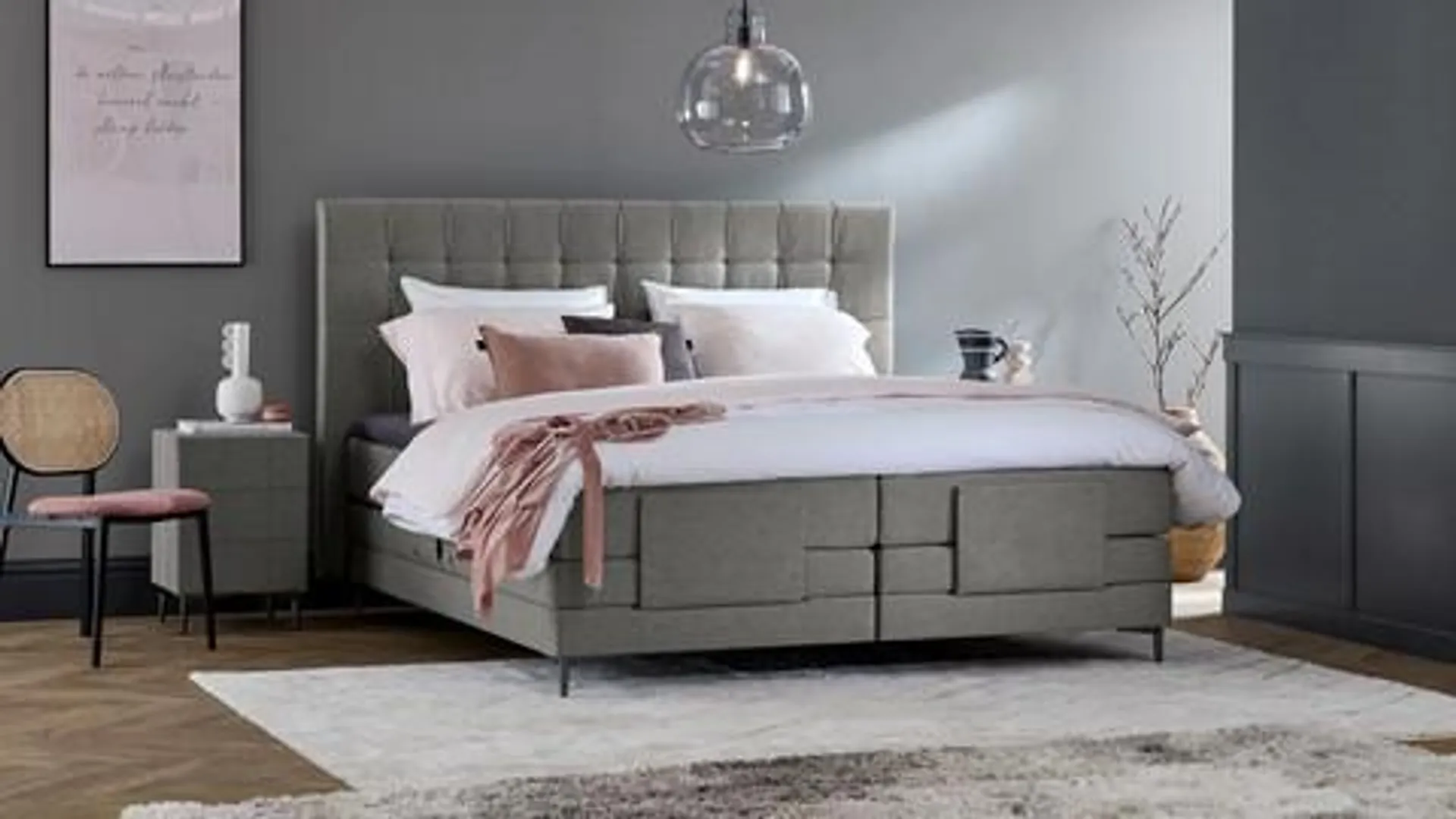 Boxspring Jade verstelbaar met gestoffeerd matras