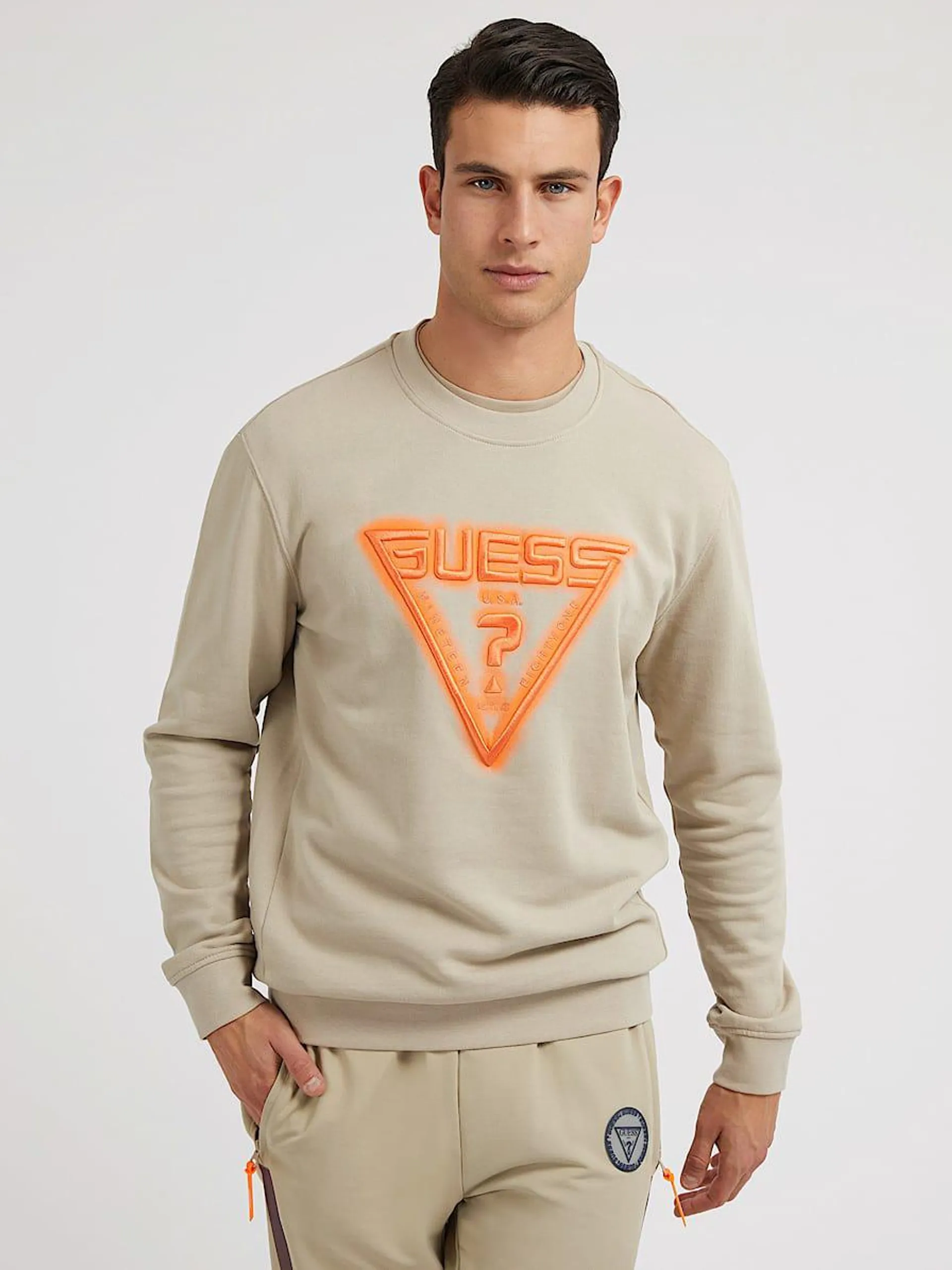 Sweater met geborduurd driehoeklogo