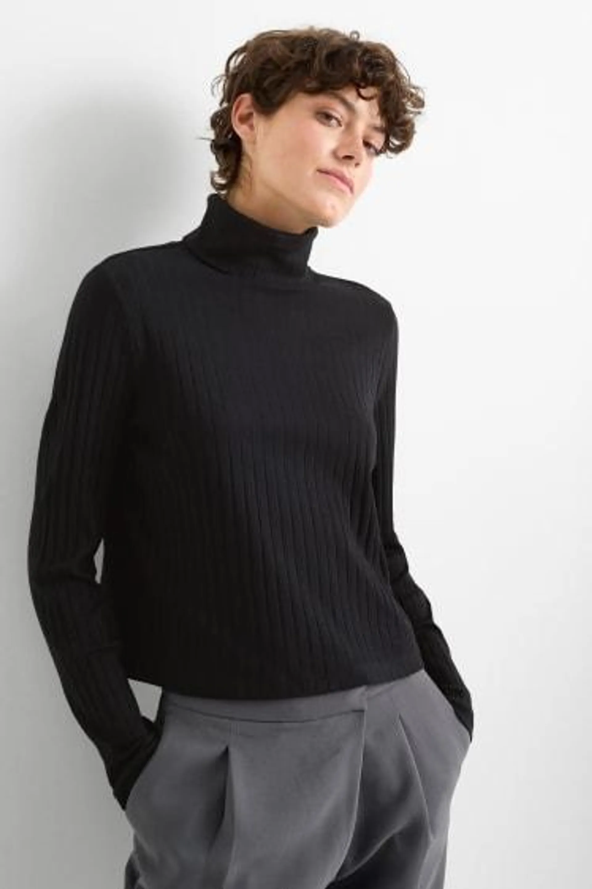 Basic polo neck top