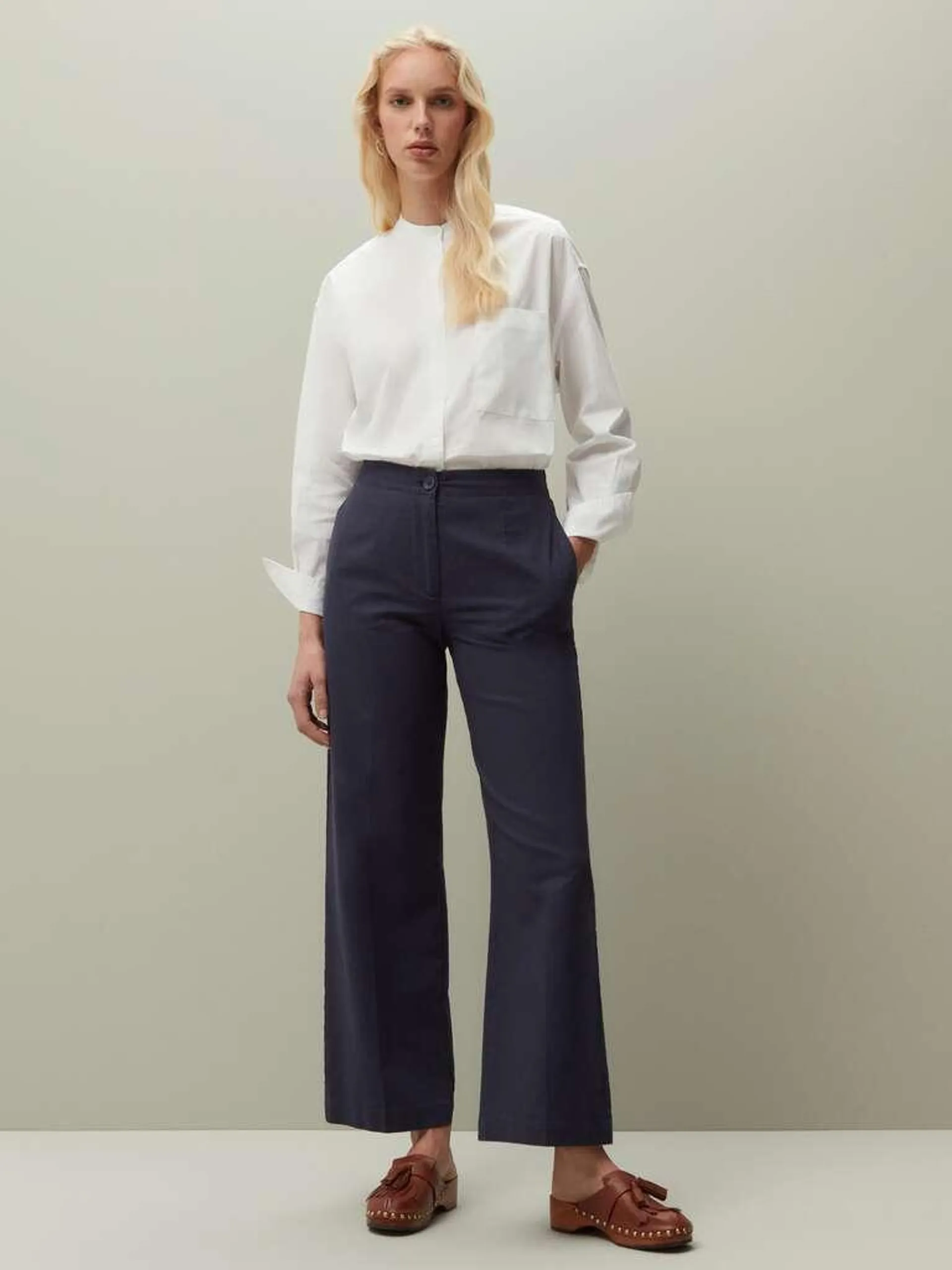 Dark Blue Wide-leg trousers in linen and cotton