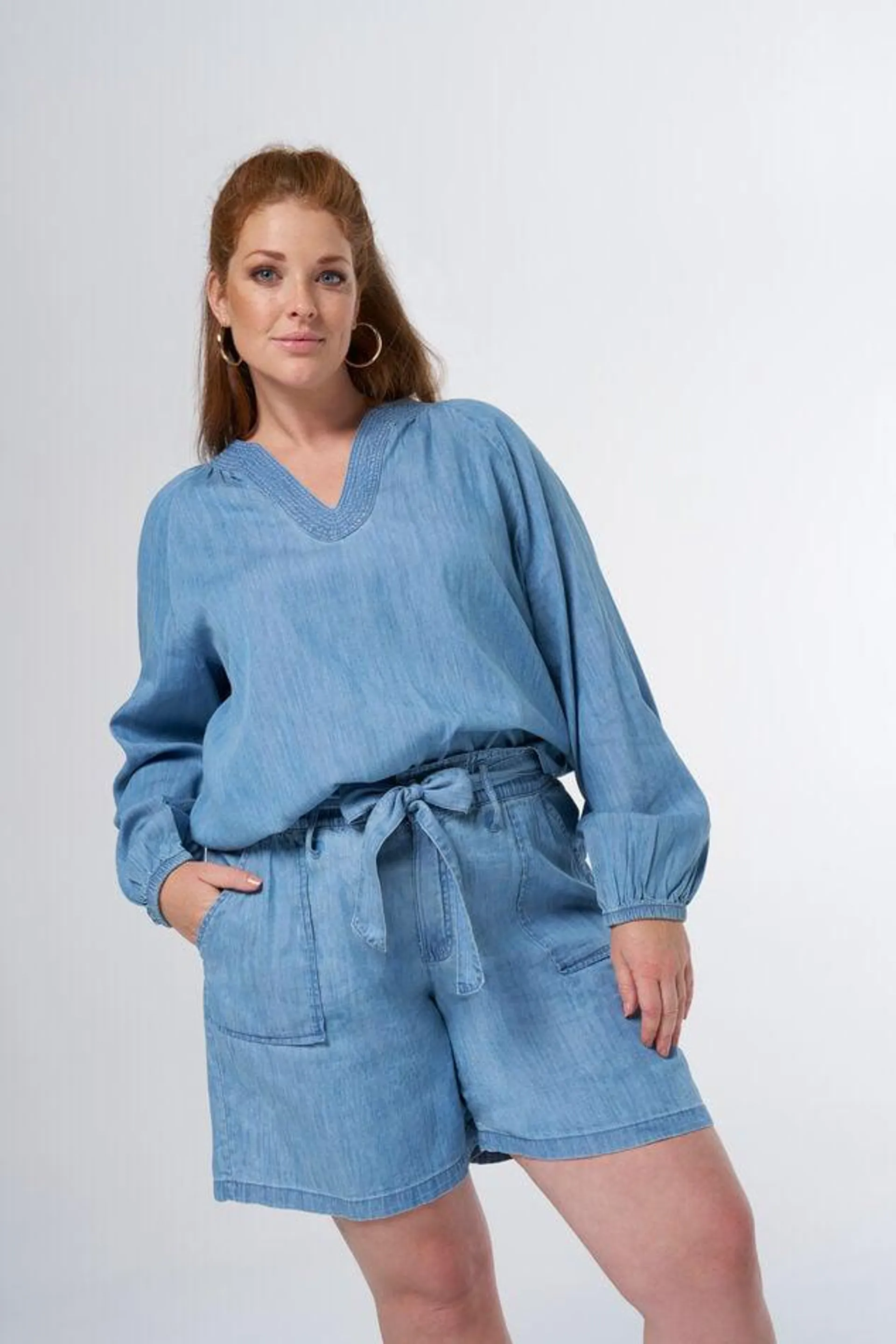 Blouse met denim look