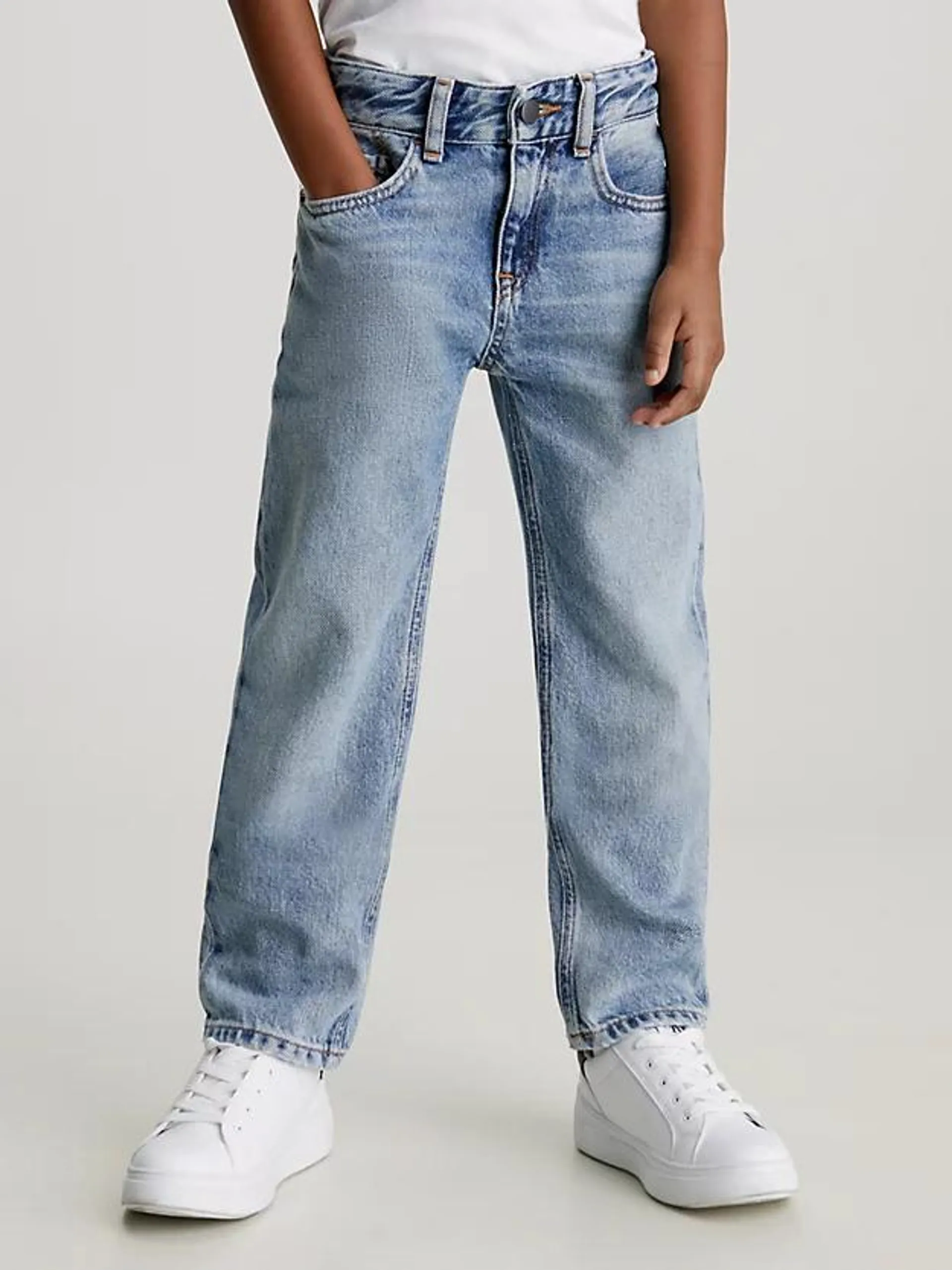 Mid Rise Straight jeans