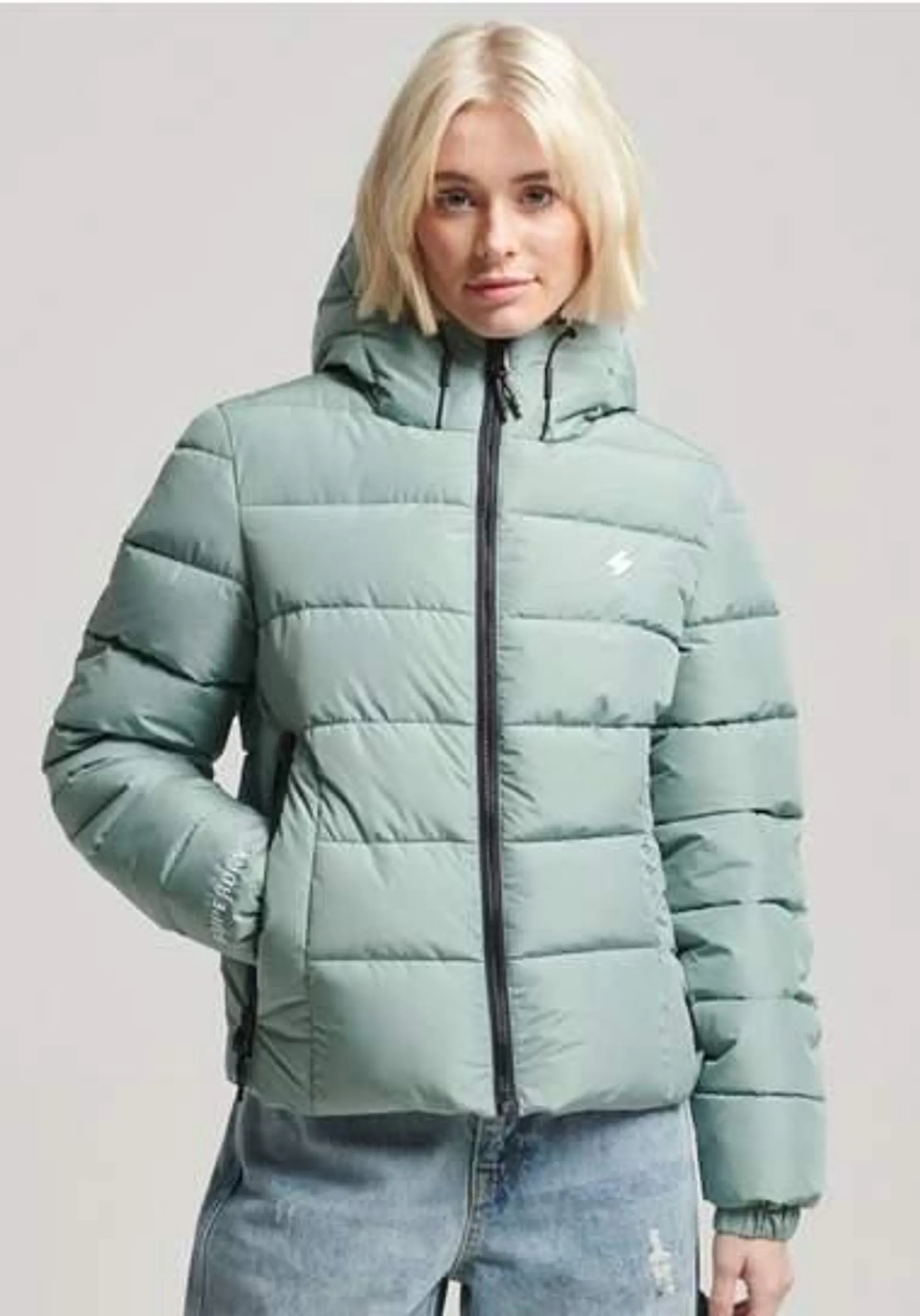 Superdry Gewatteerde jas HOODED SPIRIT SPORTS PUFFER van waterafstotend materiaal