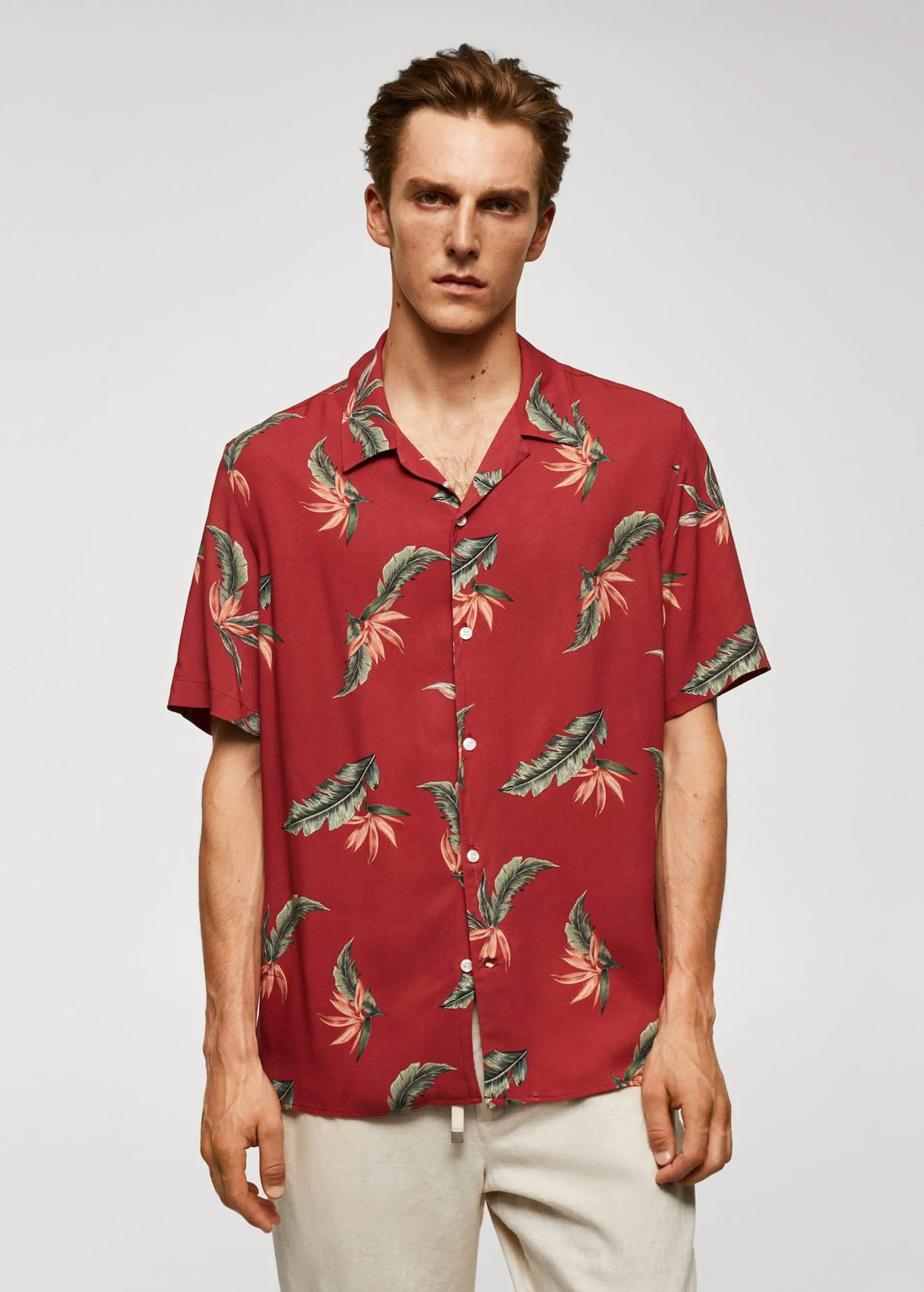 Camisa regular fit com estampado havaiano