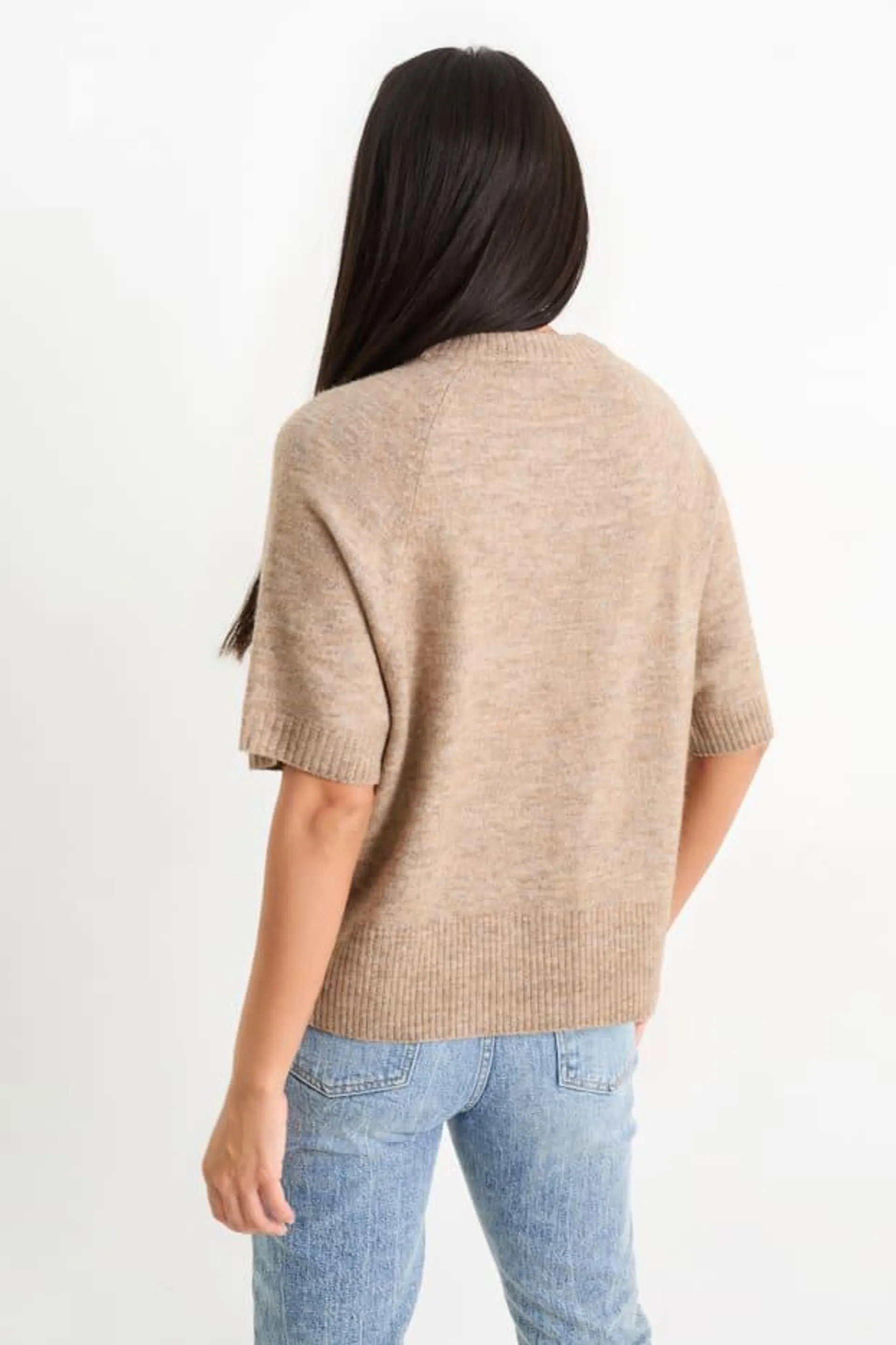 Knitted jumper - short sleeve