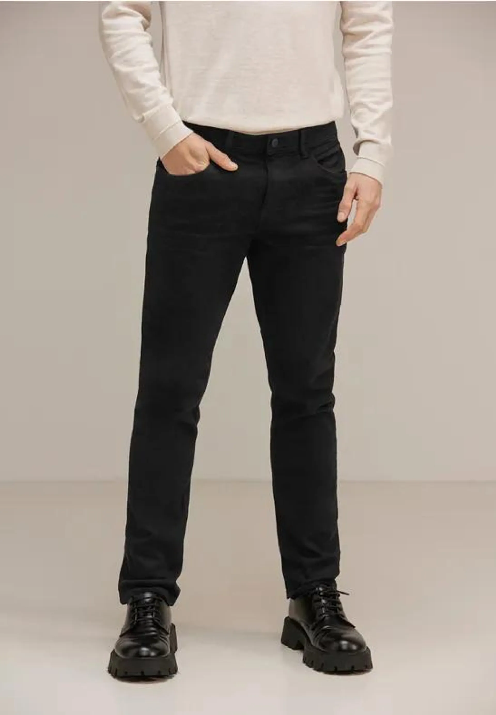 Slim fit jeans