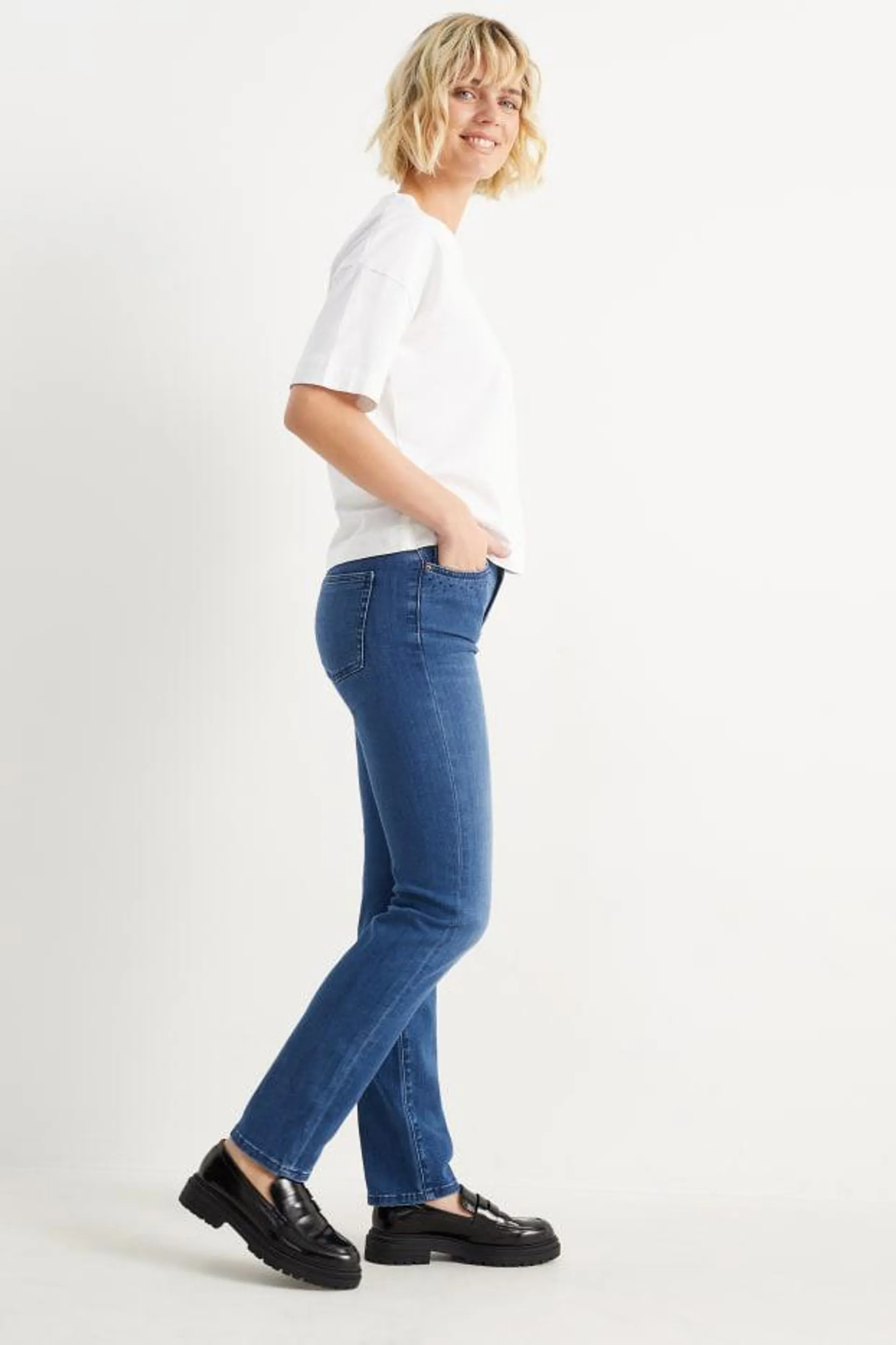 Straight jeans met strass-steentjes - mid waist