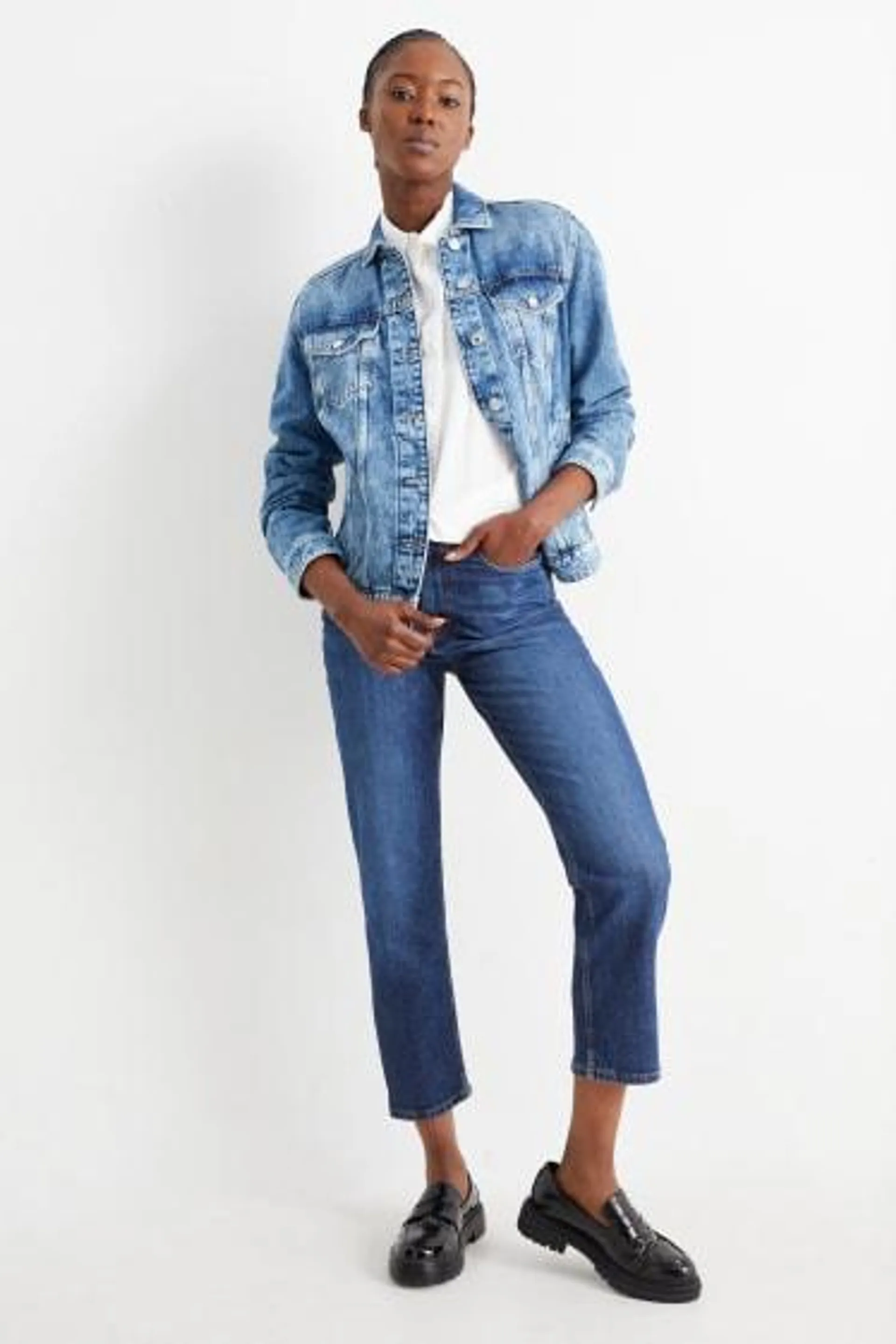 Straight jeans - high waist