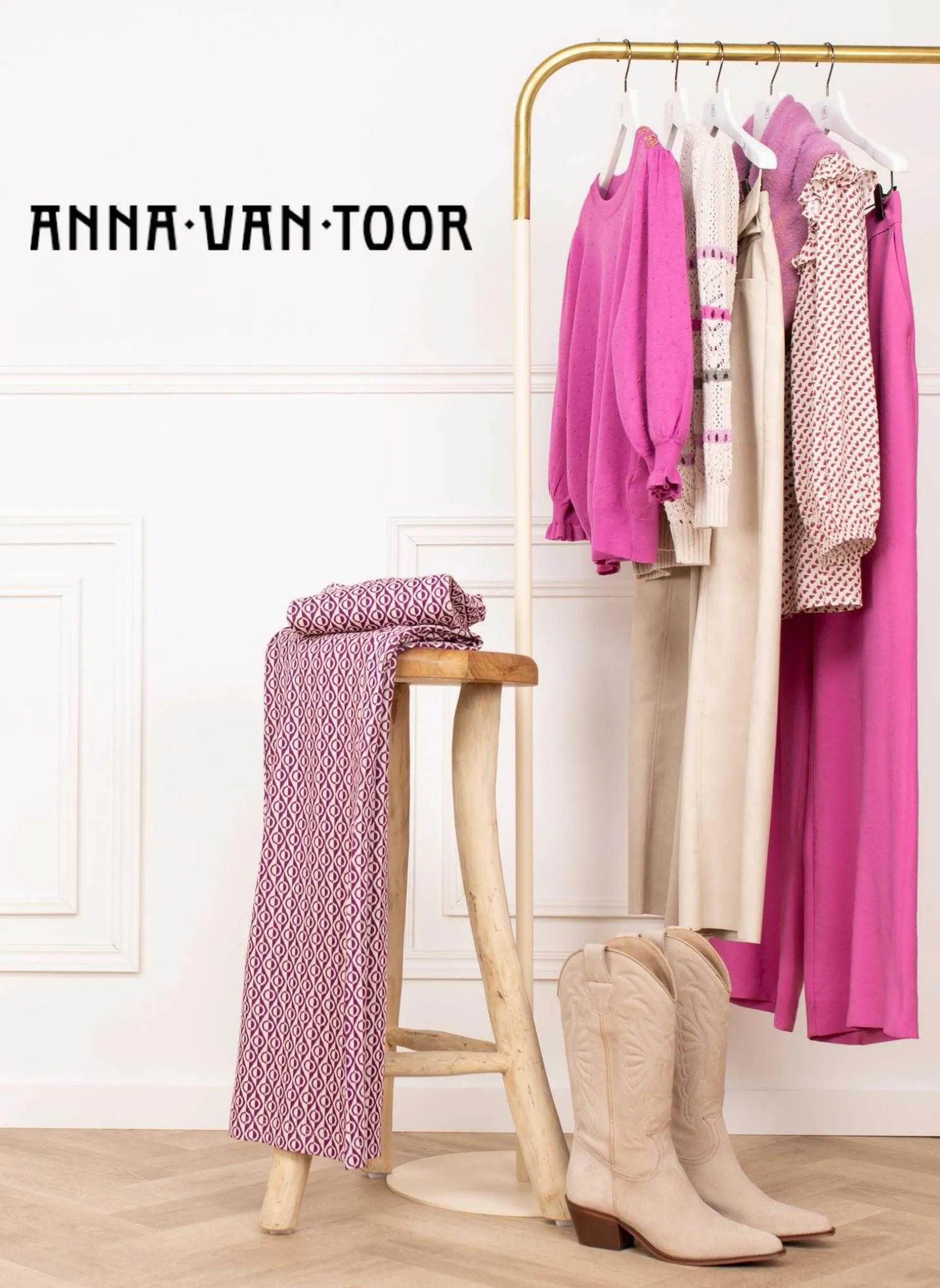 Anna Van Toor Folder - 10