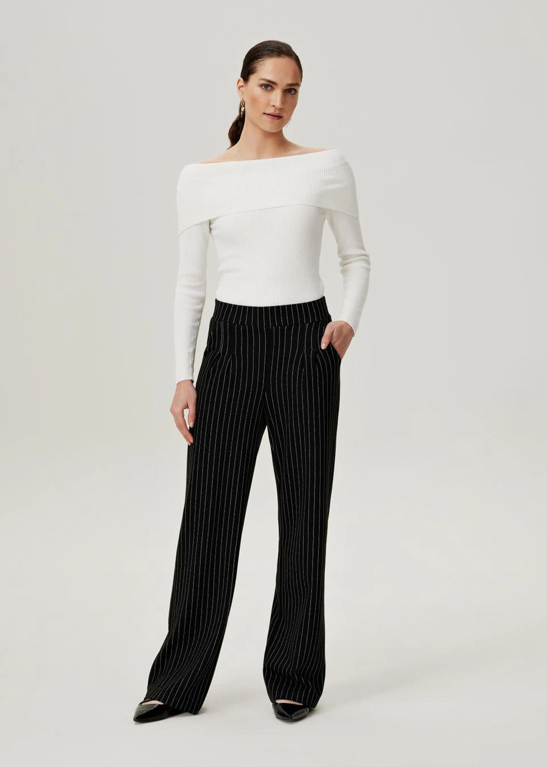 Wideleg Pleat Pants