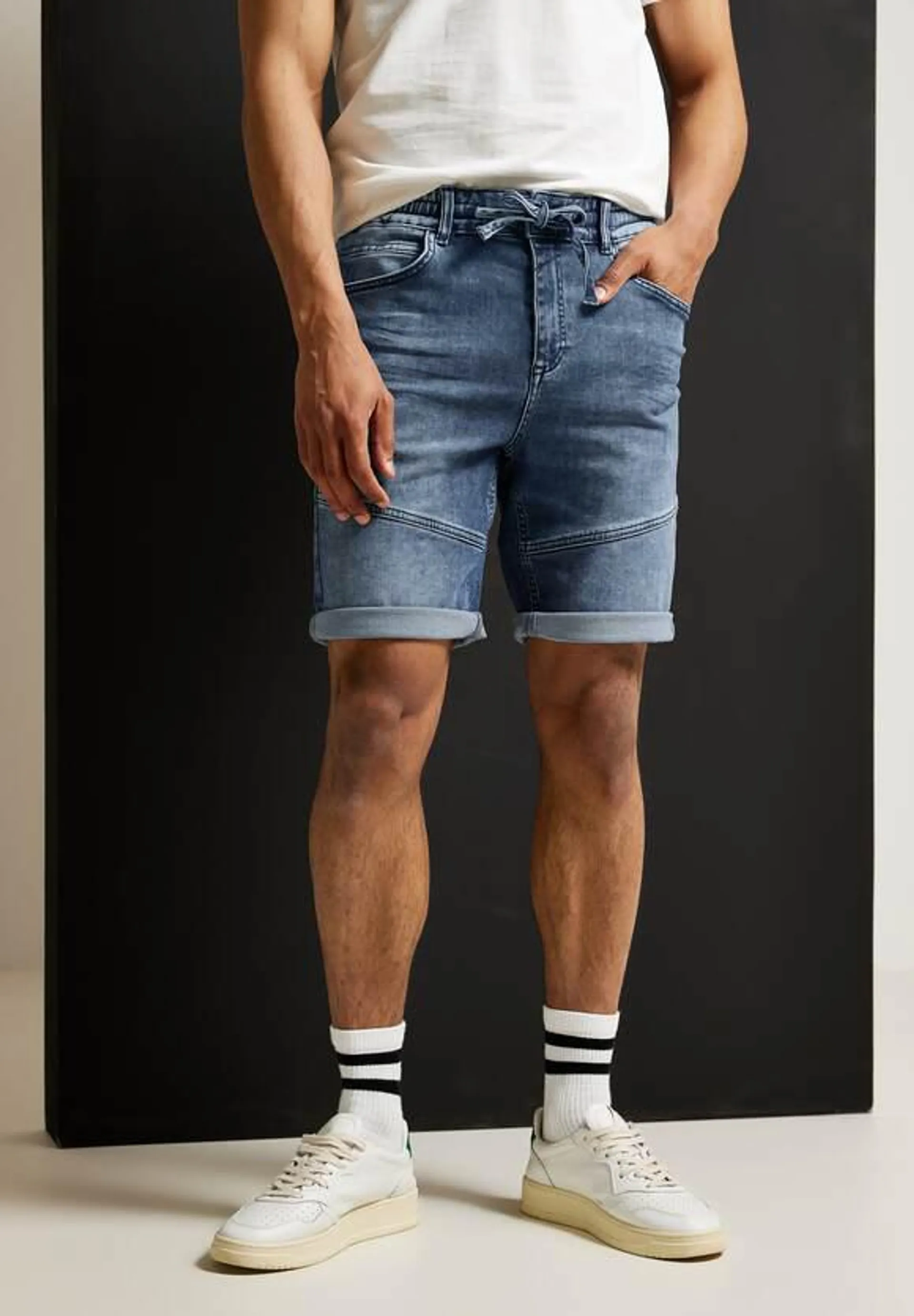 Relaxed fit jeansshort