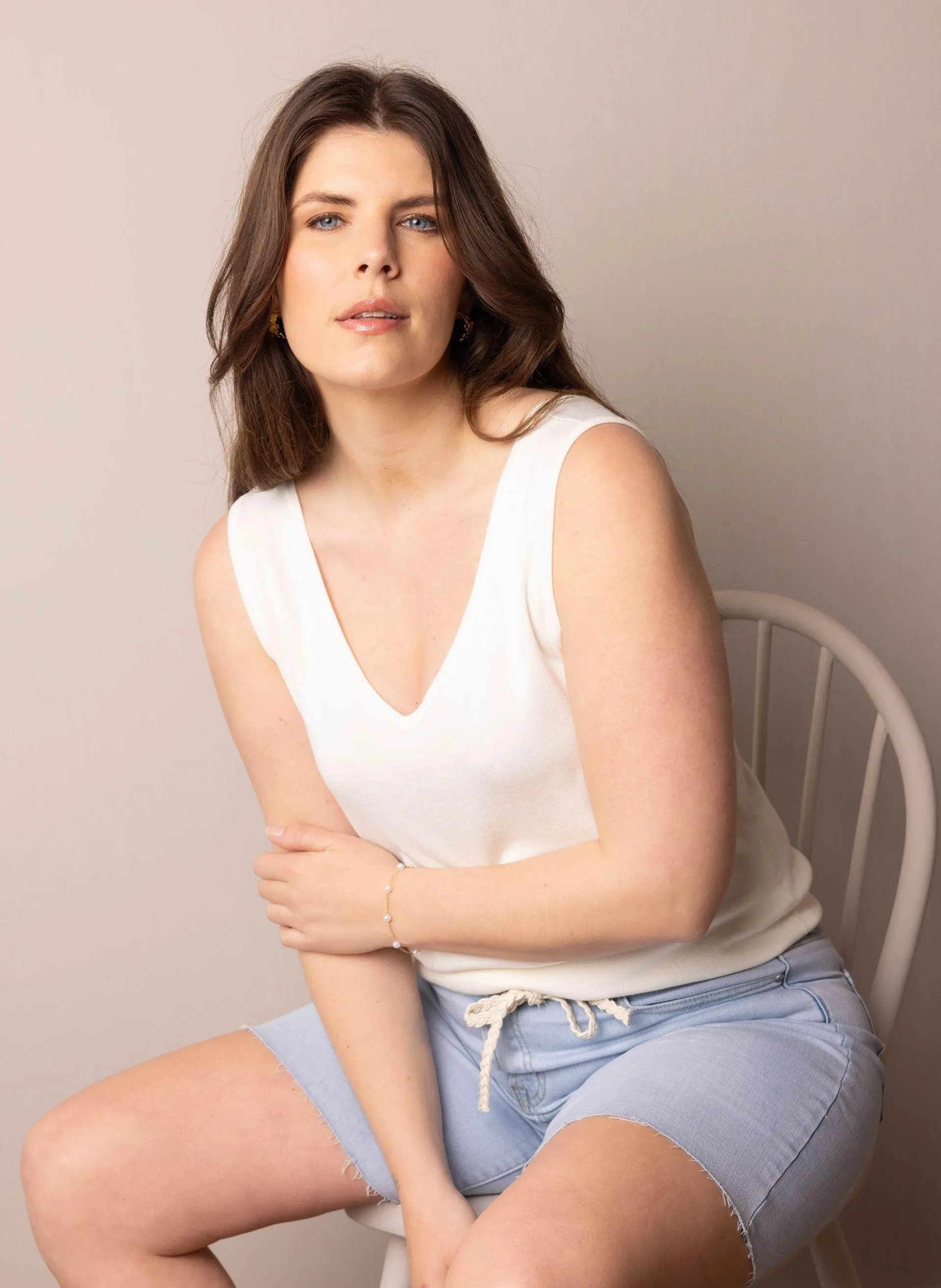 Off-white top