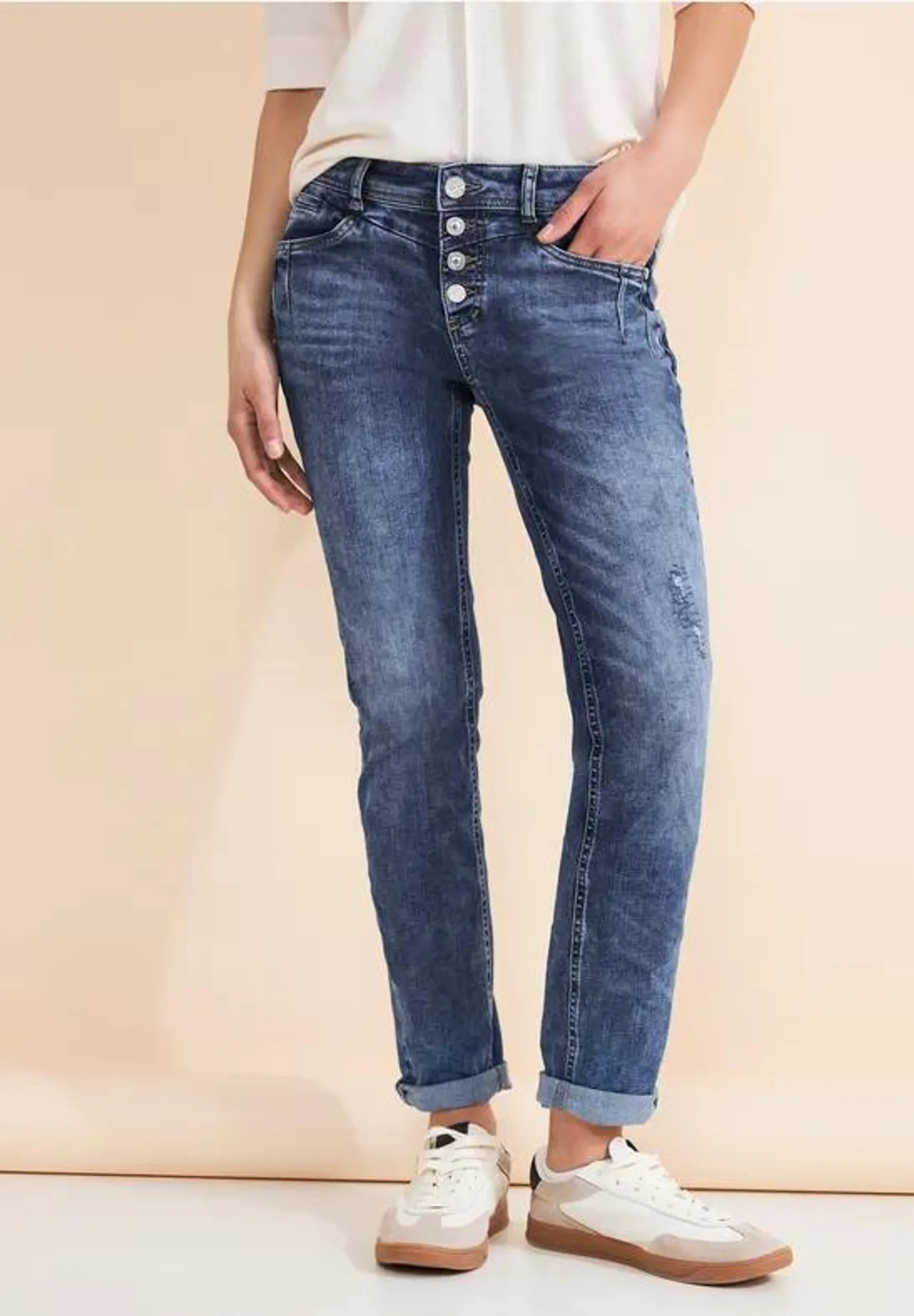 Casual fit jeans