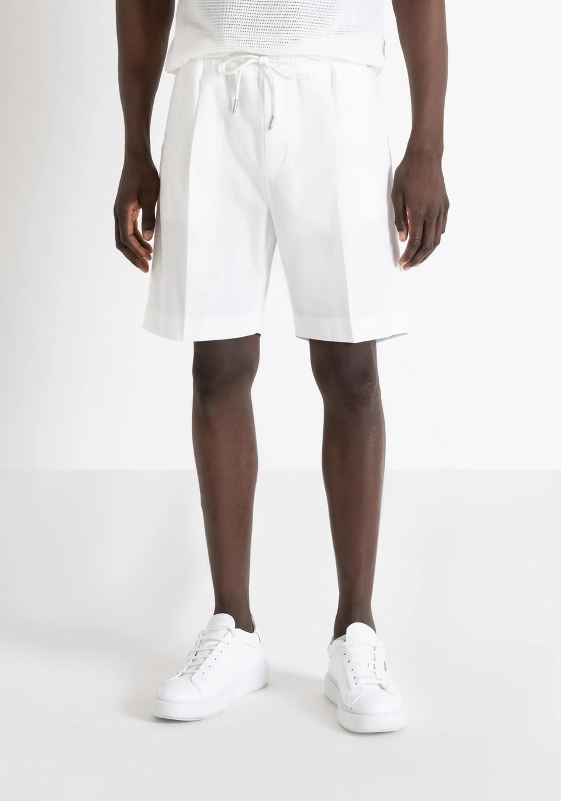 REGULAR FIT SHORTS "NEIL" IN LYOCELL SLUB COTTON BLEND