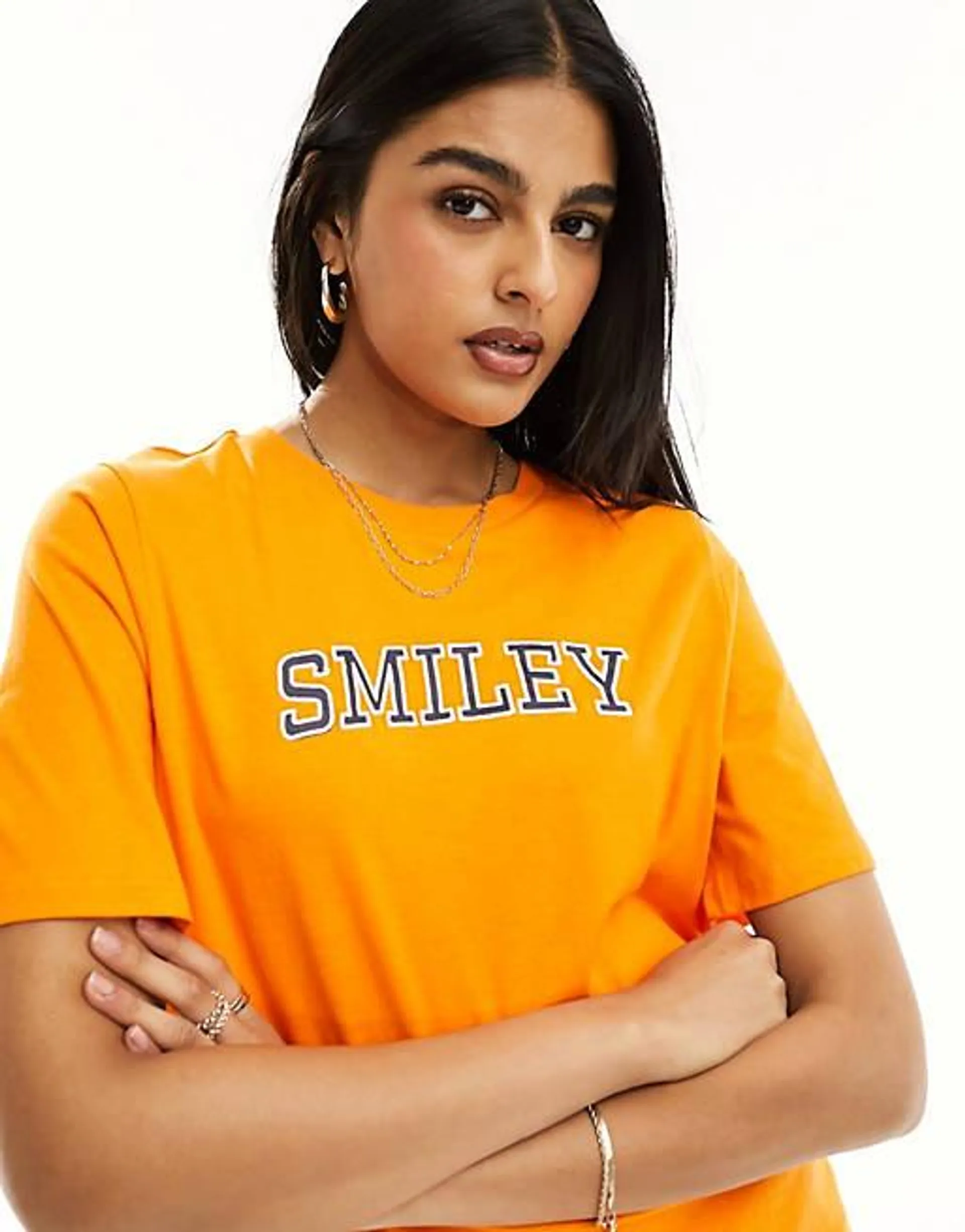 Pieces - Geborduurd T-shirt in oranje