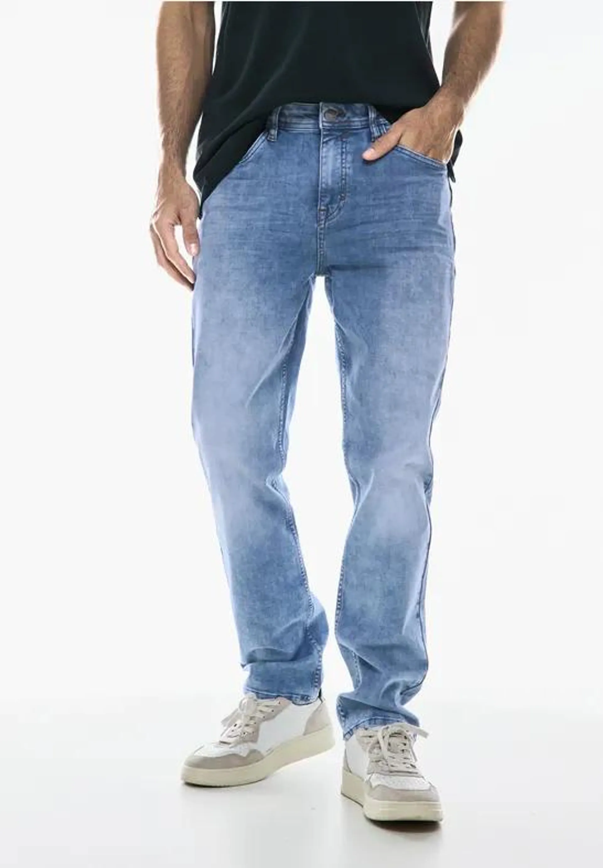 Regular fit bleached jeans