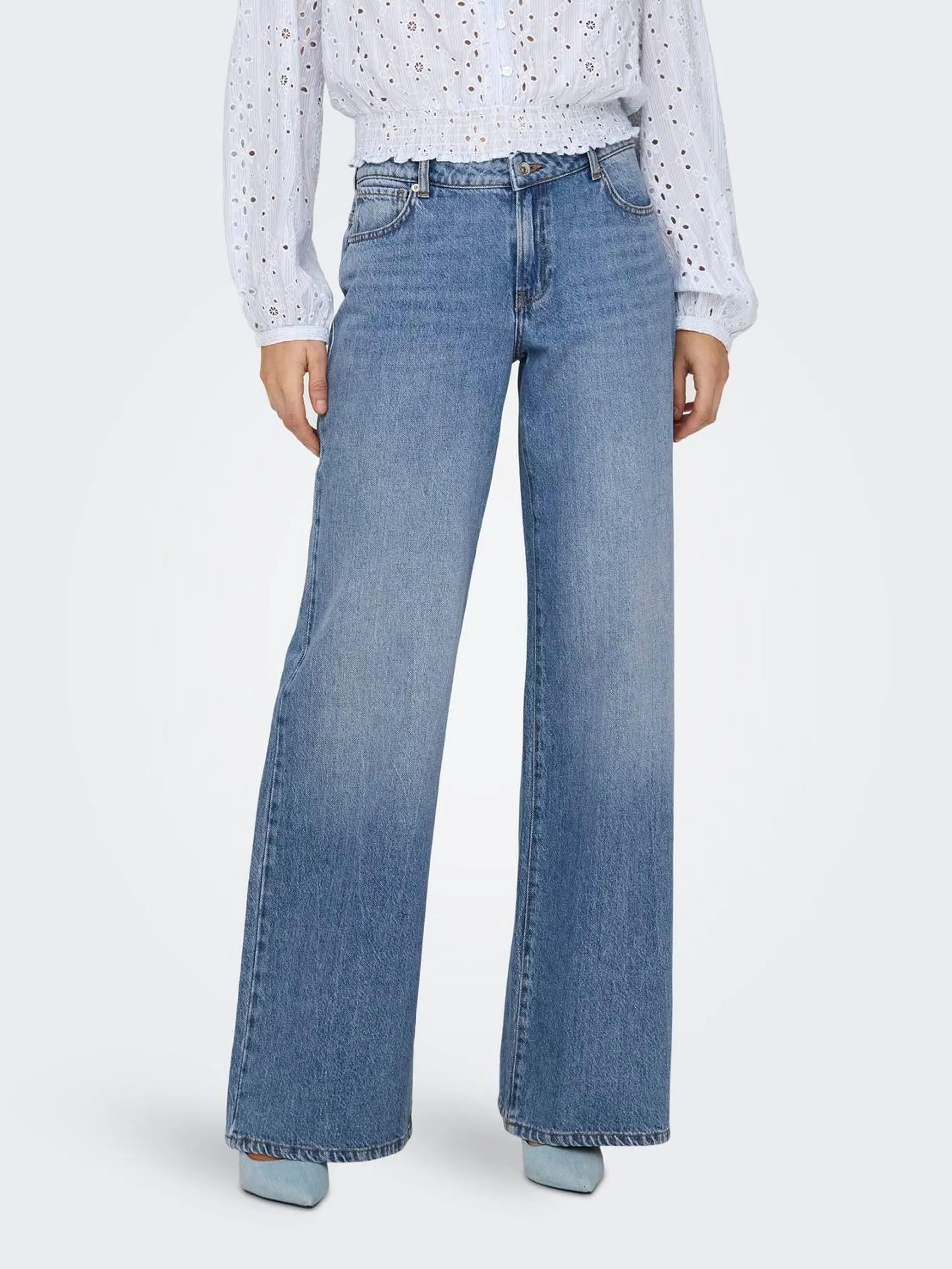 Wide leg fit Low waist Jeans