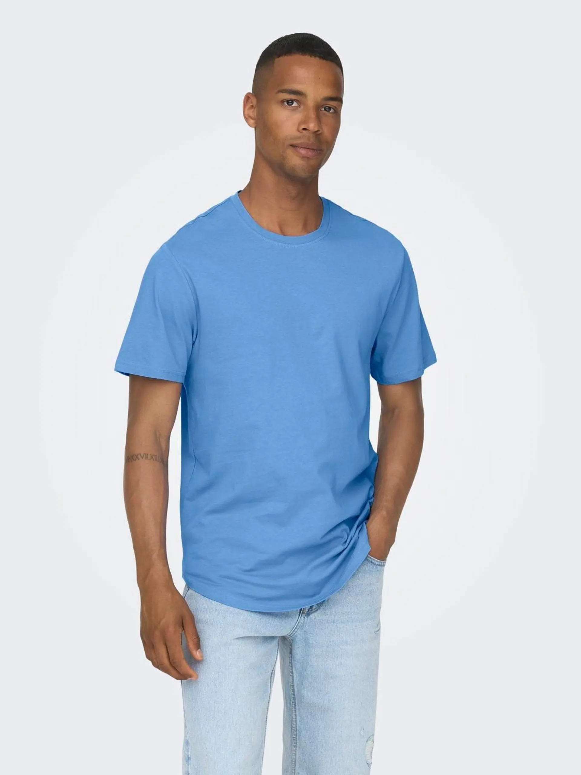 Long line fit O-hals T-shirts