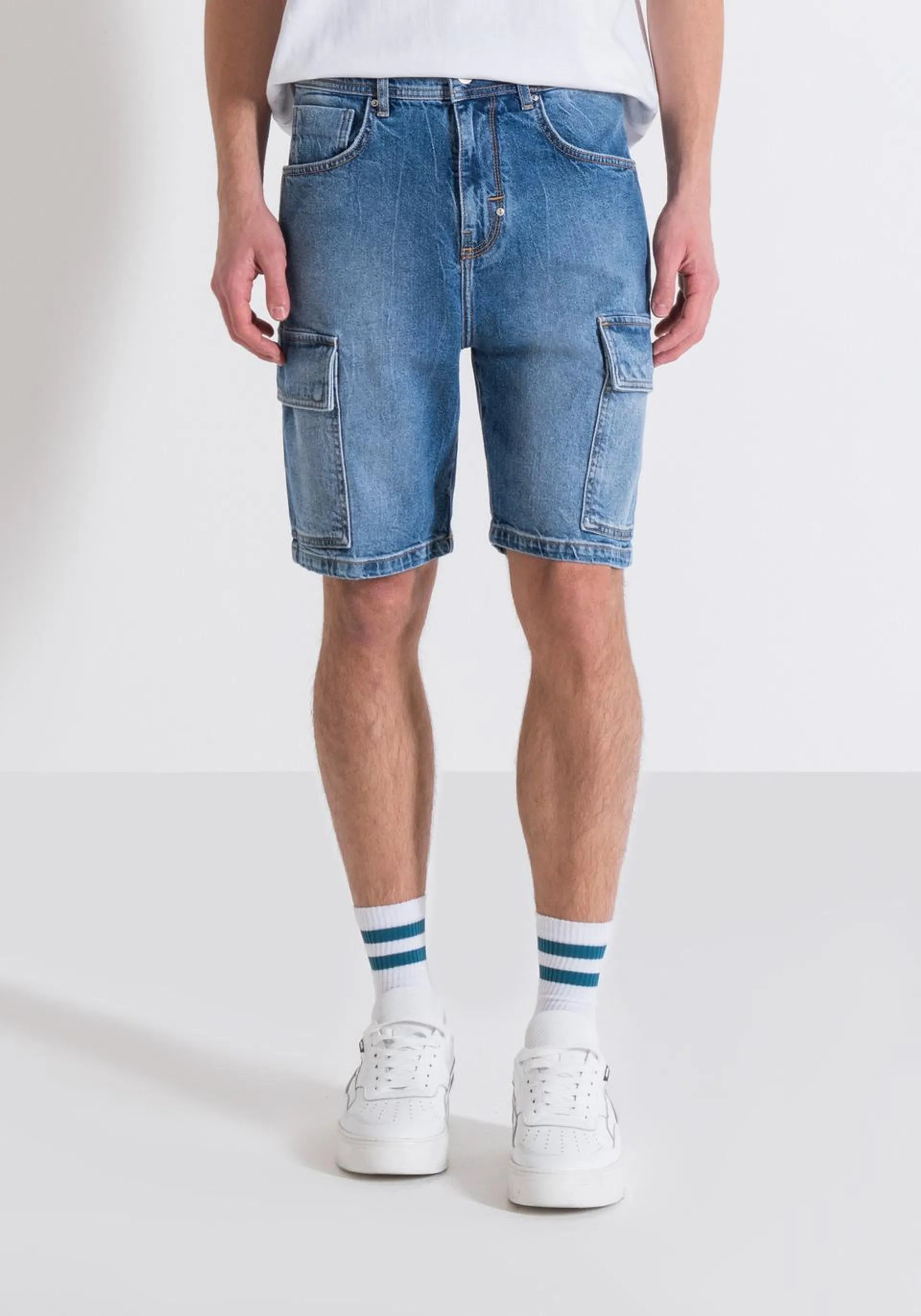 ADAM REGULAR FIT DENIM SHORTS IN BLUE COMFORT DENIM