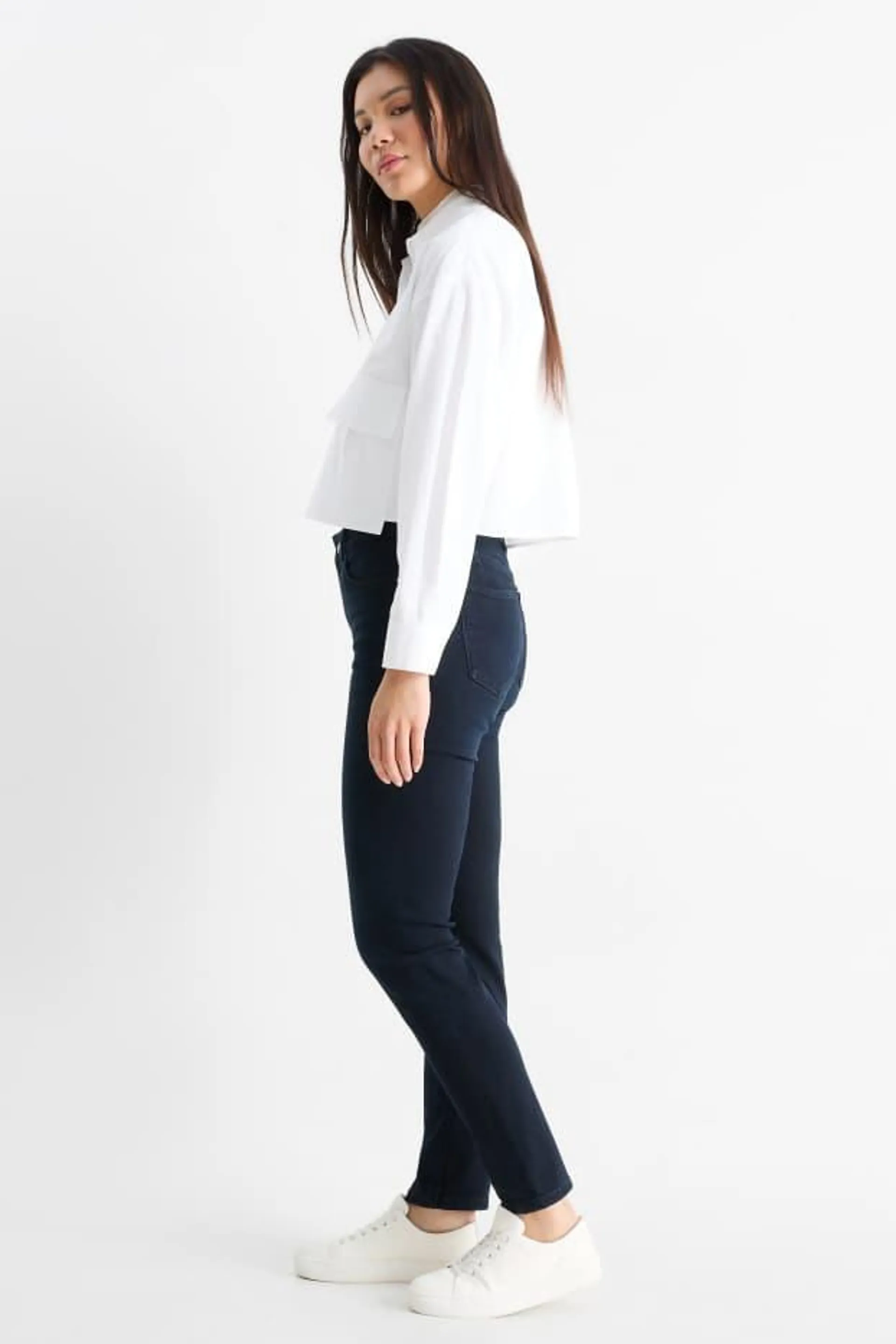 Slim jeans - mid-rise waist - shaping jeans - LYCRA®