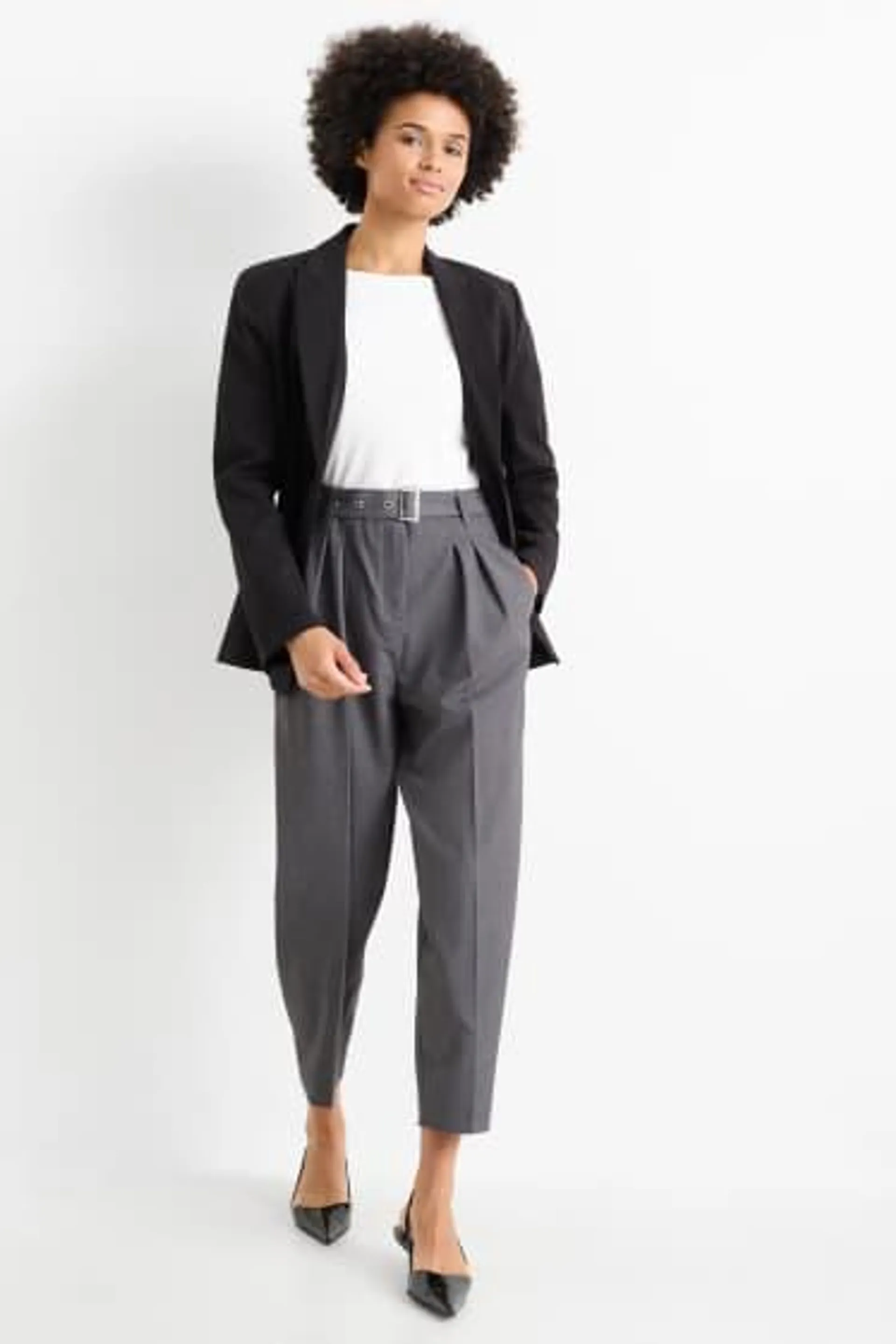 Cloth trousers with belt - high-rise waist - tapered fit