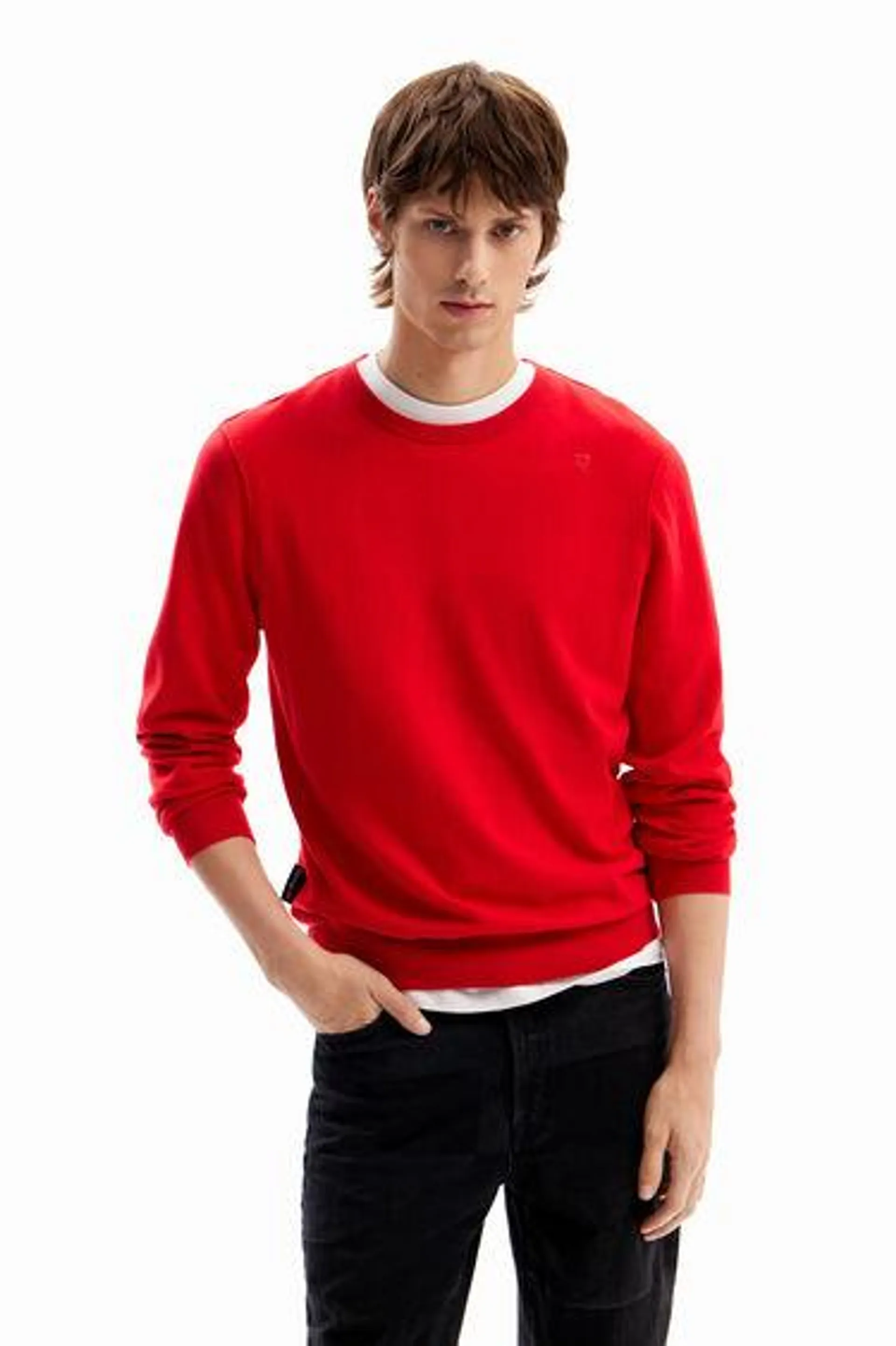 Plain seams pullover