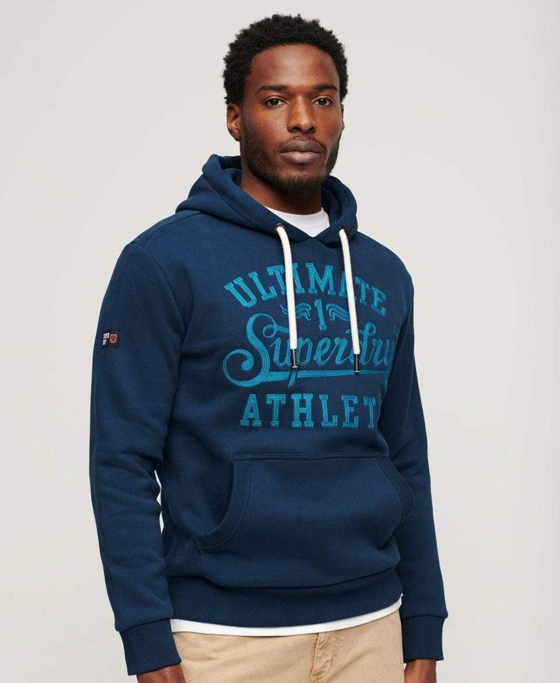 Athletic hoodie met geborduurde tekst