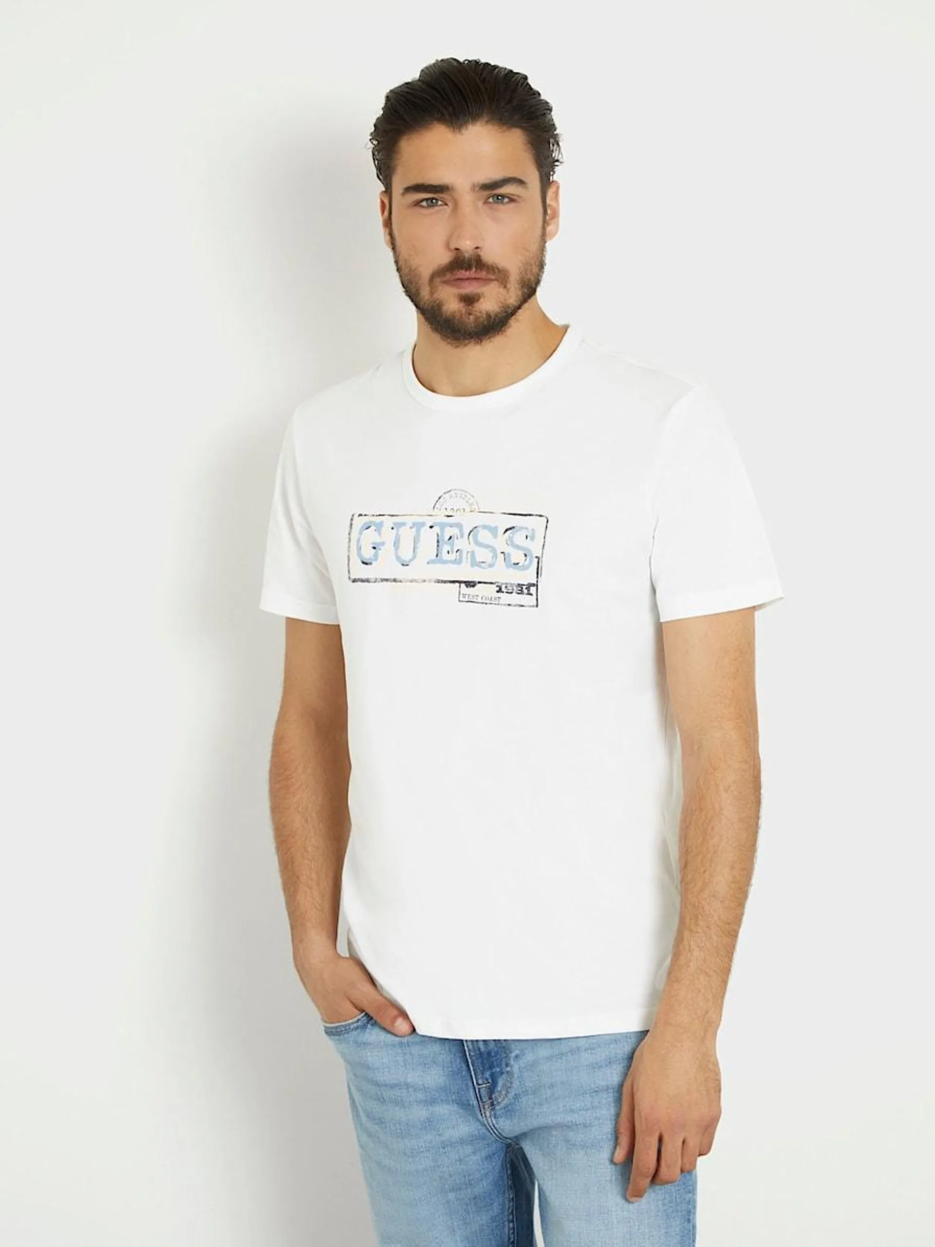 T-shirt met logo op de voorkant