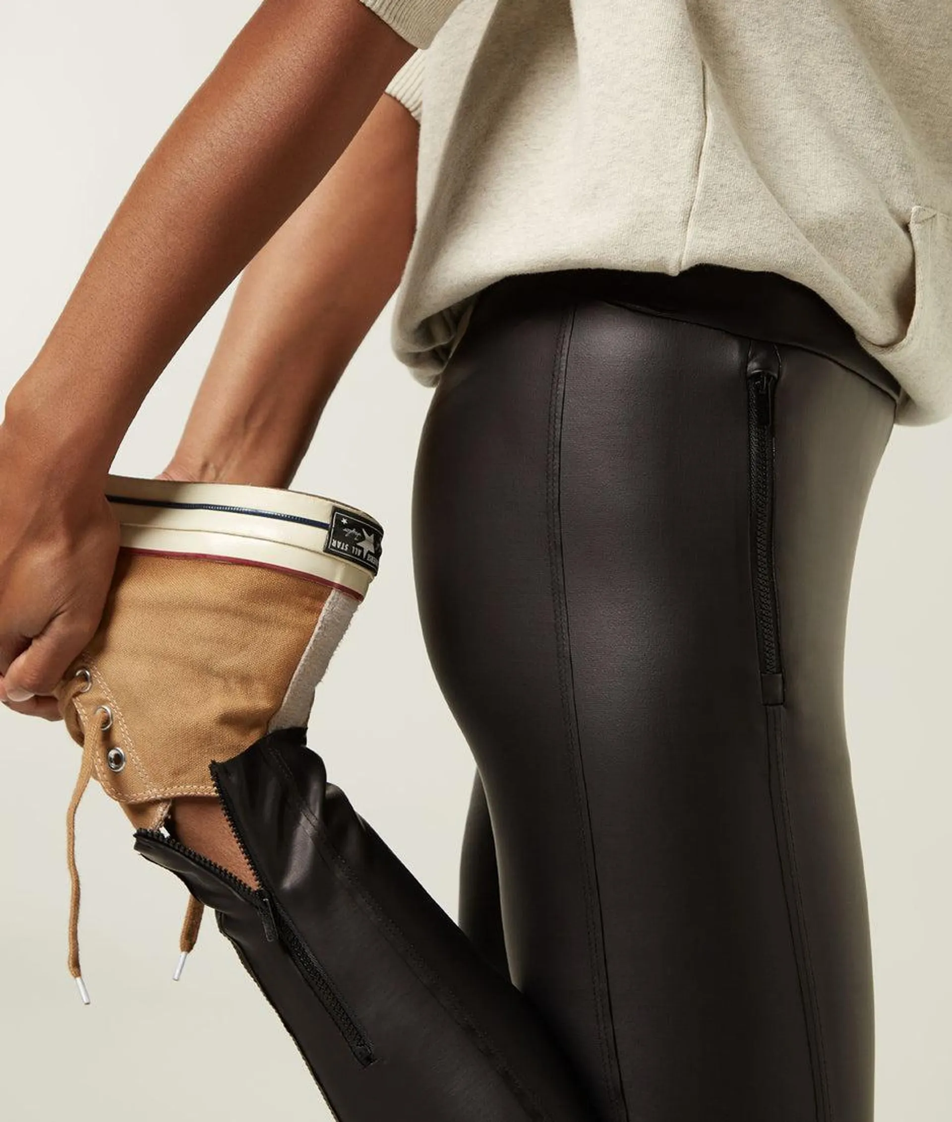 THE ZIPPER LEGGINGS