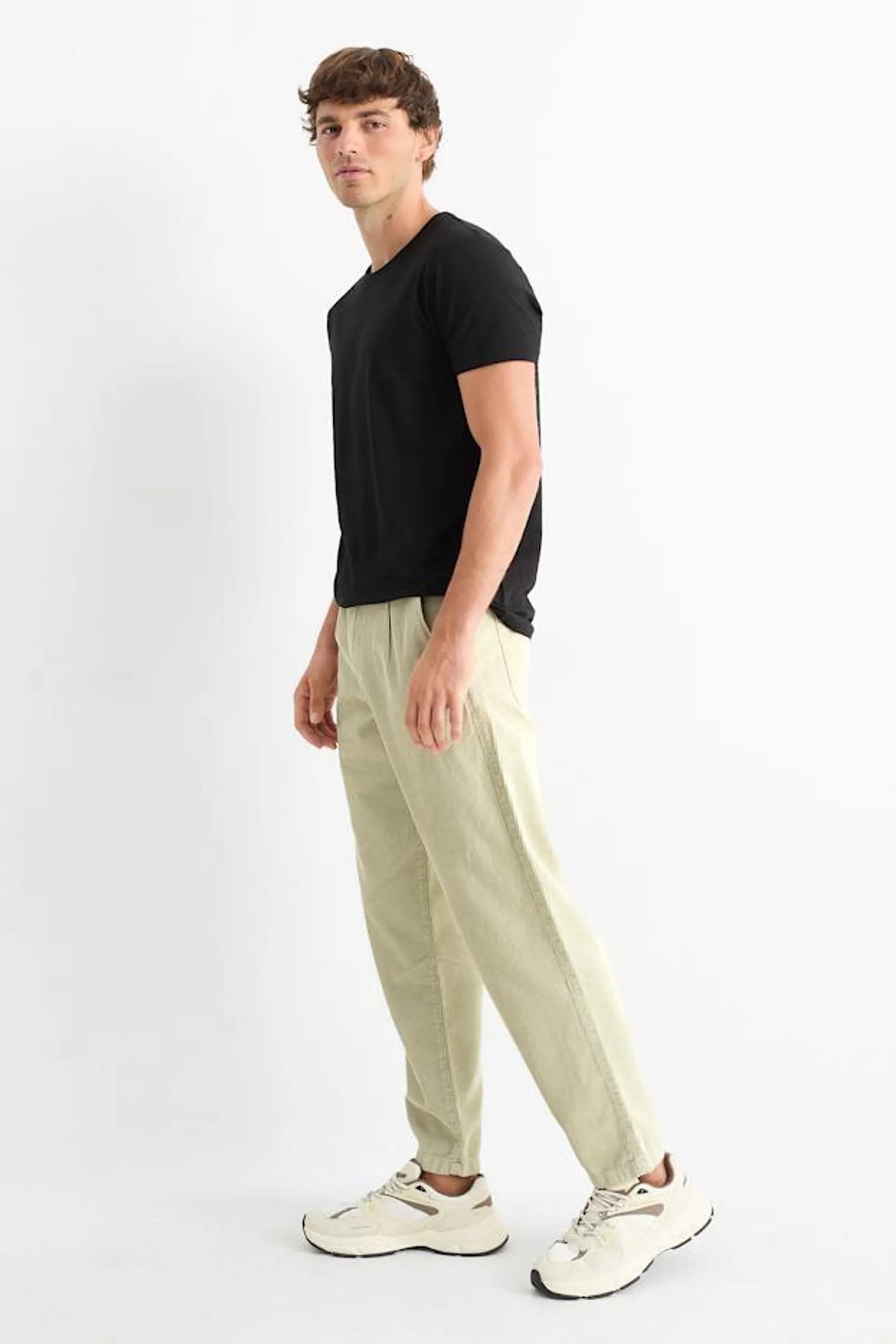 Corduroy chinos - slim fit