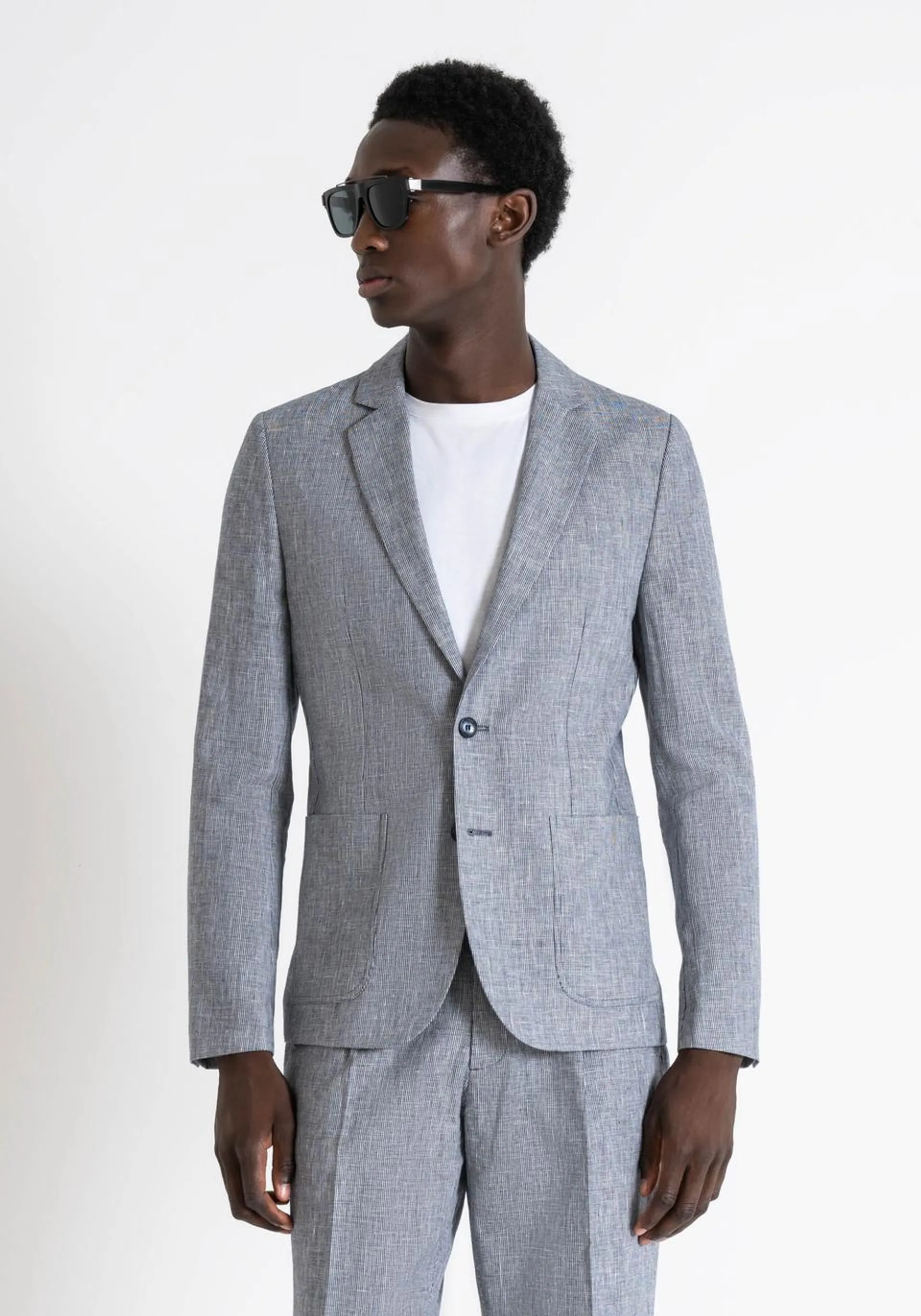 "JULIE" SLIM FIT JACKET IN STRUCTURED COTTON LINEN