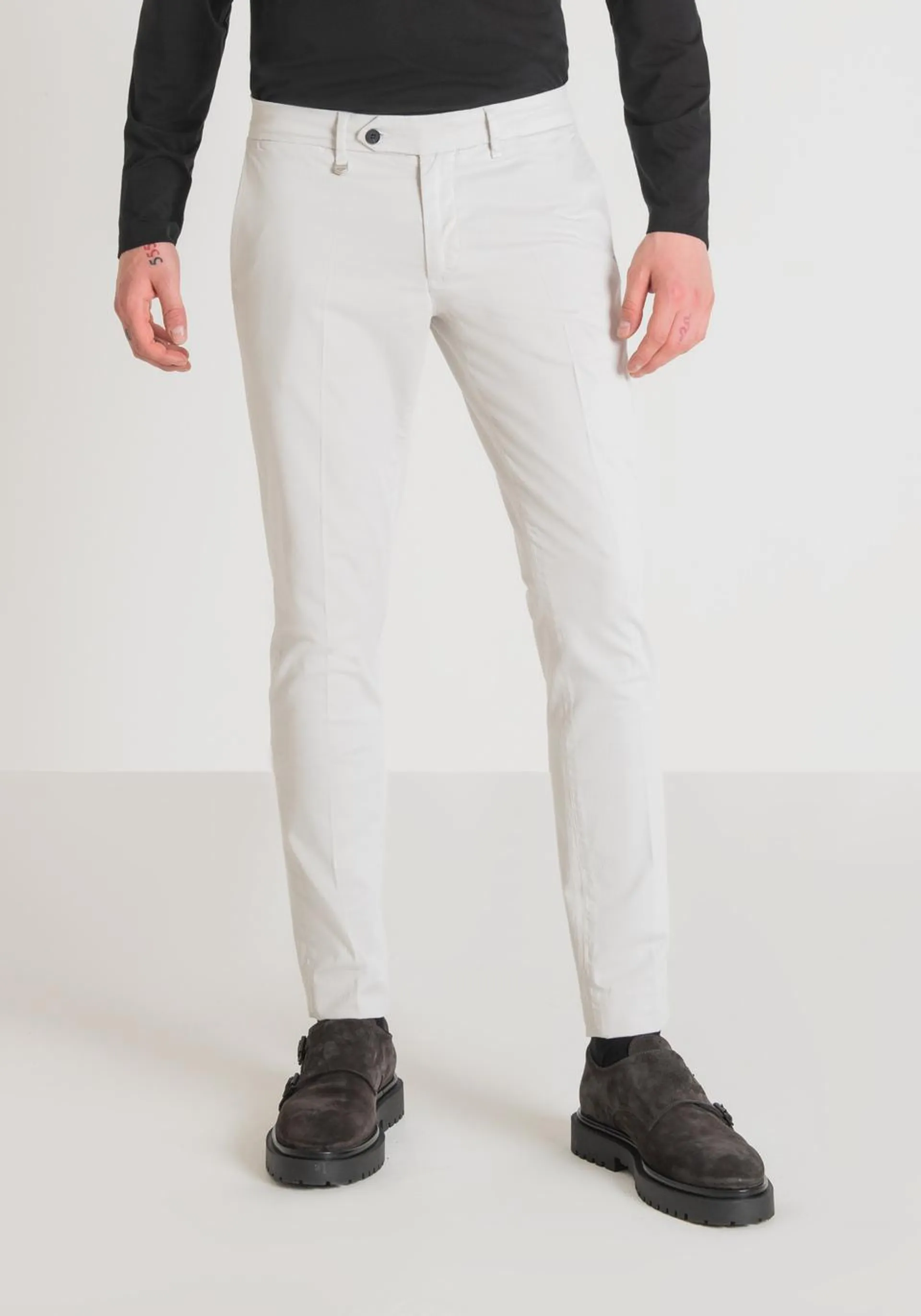 "BRYAN" SKINNY FIT TROUSERS IN SOFT MICRO-WEAVE STRETCH COTTON